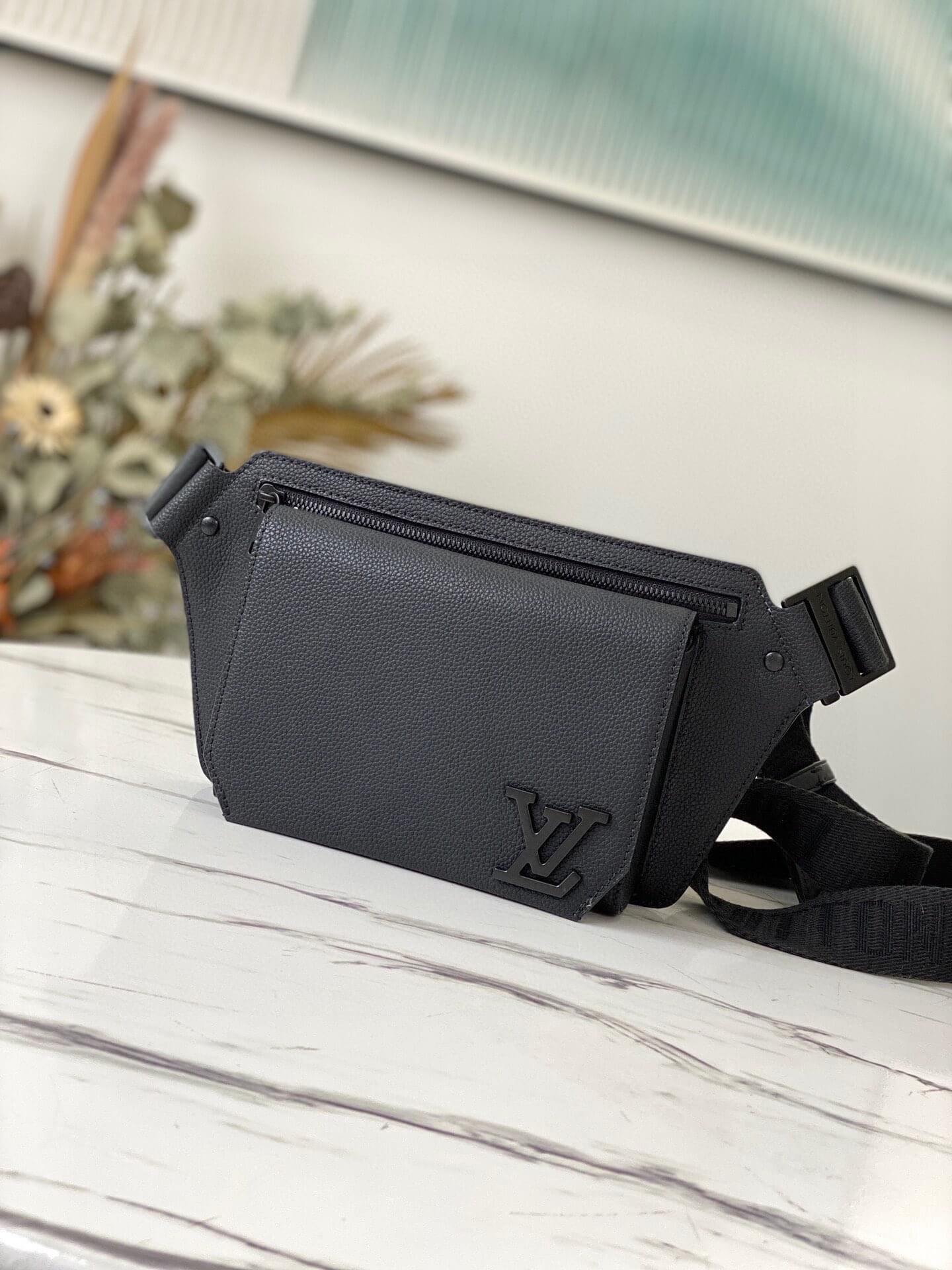 Louis Vuitton Aerogram Takeoff Sling Waist Pouch Crossbody Bag M57081 M59625 M22665