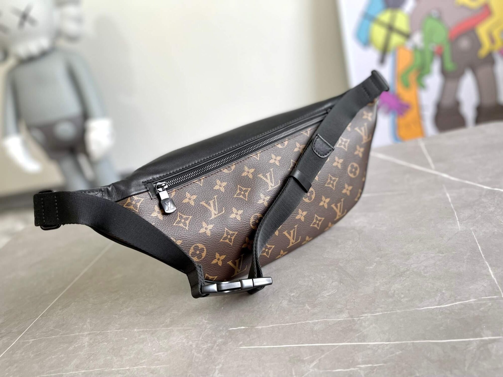 Louis Vuitton DISCOVERY waist Bag Bumbag Monogram M44336 Brown - Image 2