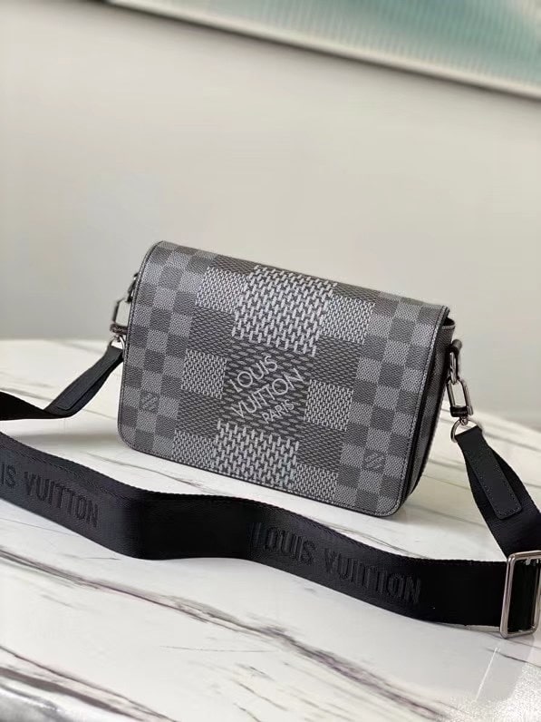 Louis Vuitton Damier Graphite Studio Messenger Bag N50013 Black N50014 Grey N50026 Blue