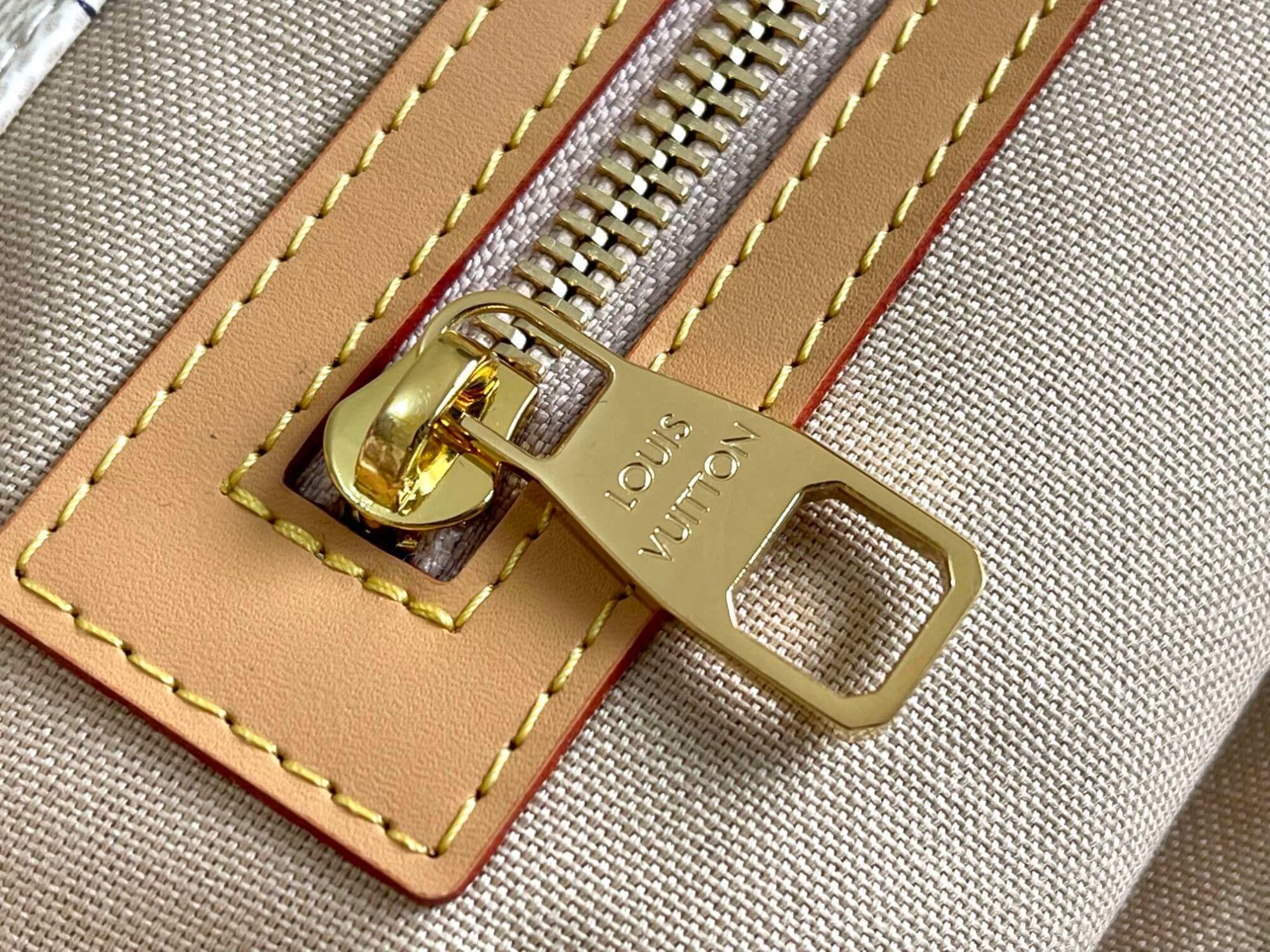 Louis Vuitton LV Damier Azur Canvas Neverfull CABAS Classic Handbag N41180 White Grid (Black Handle) N41179 White Grid (Brown Handle) N41375 White Grid (Black Handle) - Image 6