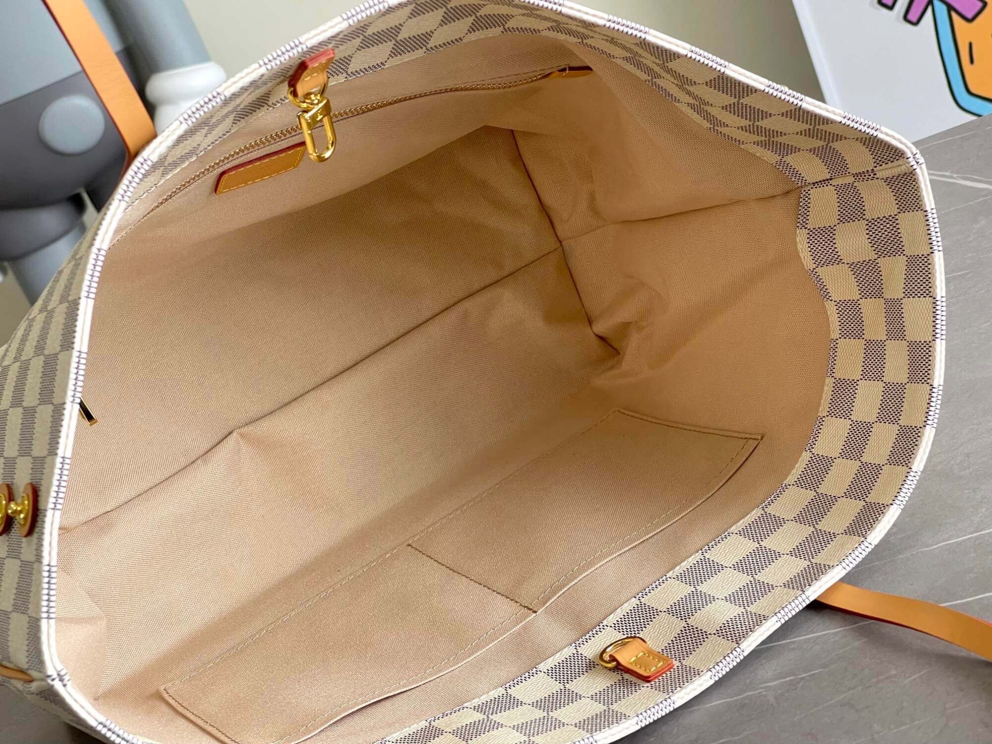 Louis Vuitton LV Damier Azur Canvas Neverfull CABAS Classic Handbag N41180 White Grid (Black Handle) N41179 White Grid (Brown Handle) N41375 White Grid (Black Handle) - Image 12