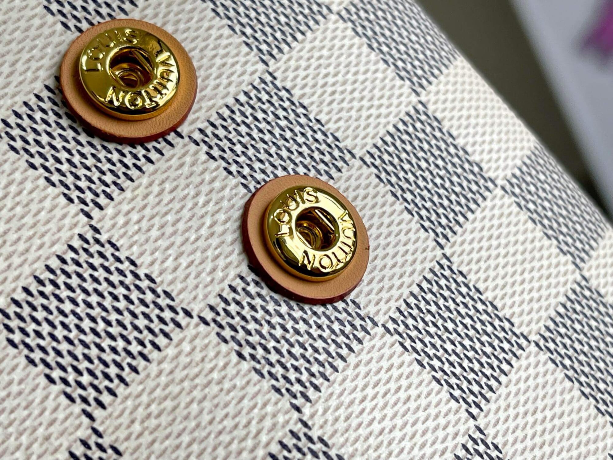 Louis Vuitton LV Damier Azur Canvas Neverfull CABAS Classic Handbag N41180 White Grid (Black Handle) N41179 White Grid (Brown Handle) N41375 White Grid (Black Handle) - Image 15