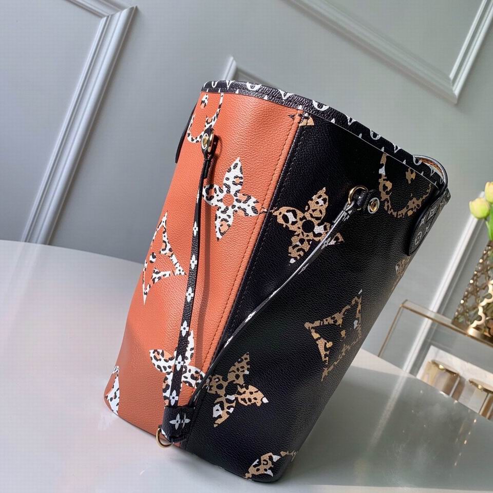 Louis Vuitton LV Jungle Monogram Giant Neverfull MM Tote Bag M44716 - Image 4