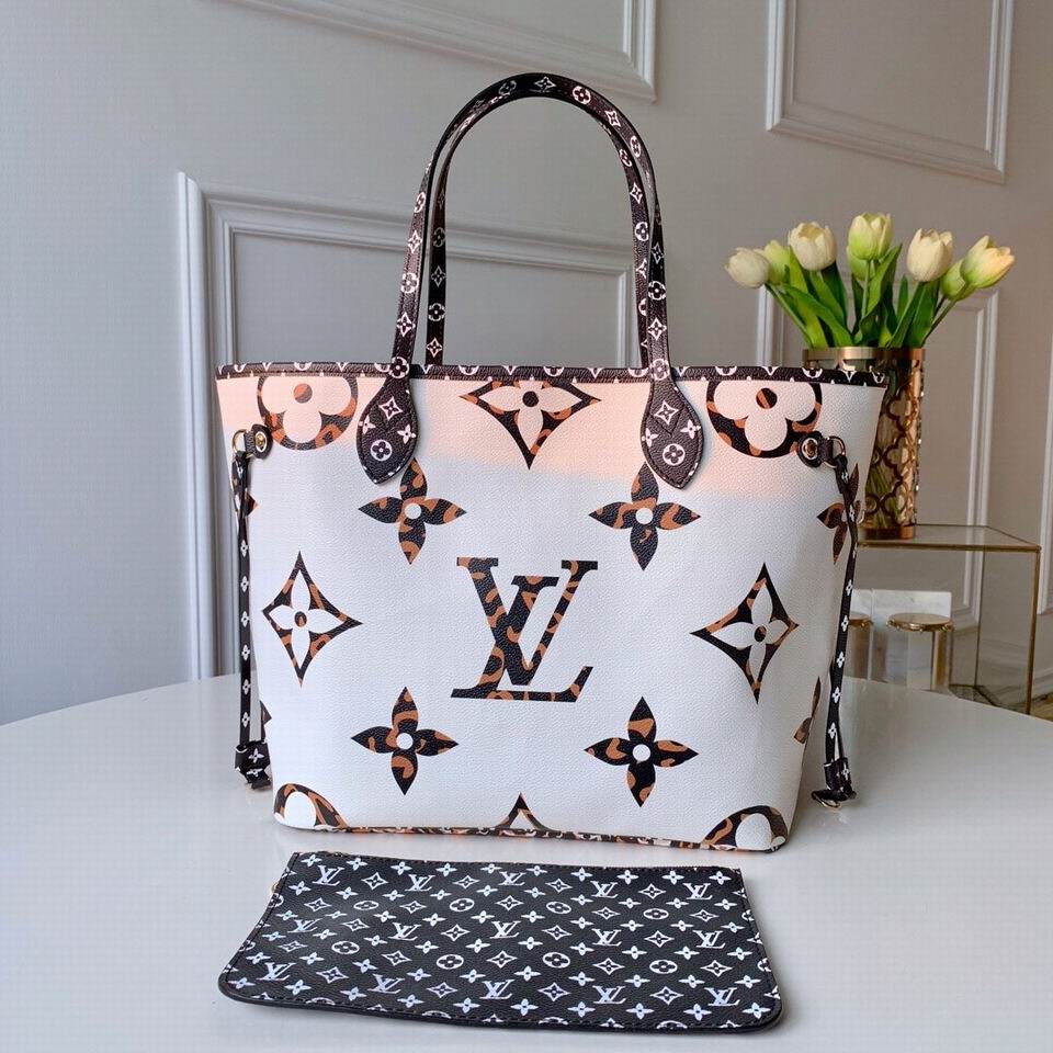 Louis Vuitton LV Jungle Monogram Giant Neverfull MM Tote Bag M44716 - Image 10