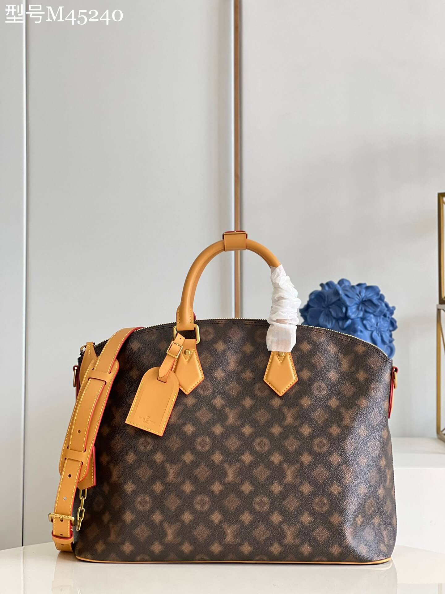 Louis Vuitton LV Monogram coated canvas Lock it Tote Blurry HandBag M46240 Brown