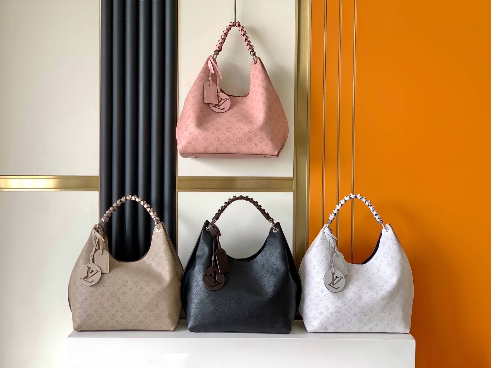 Louis Vuitton LV Monogram Mahina Carmel Hobo Shoulder Bag M56203 White Pink M52950 Black M21775 Crazy Gray Beige M14310 Navy Blue M53188 Cream Beige