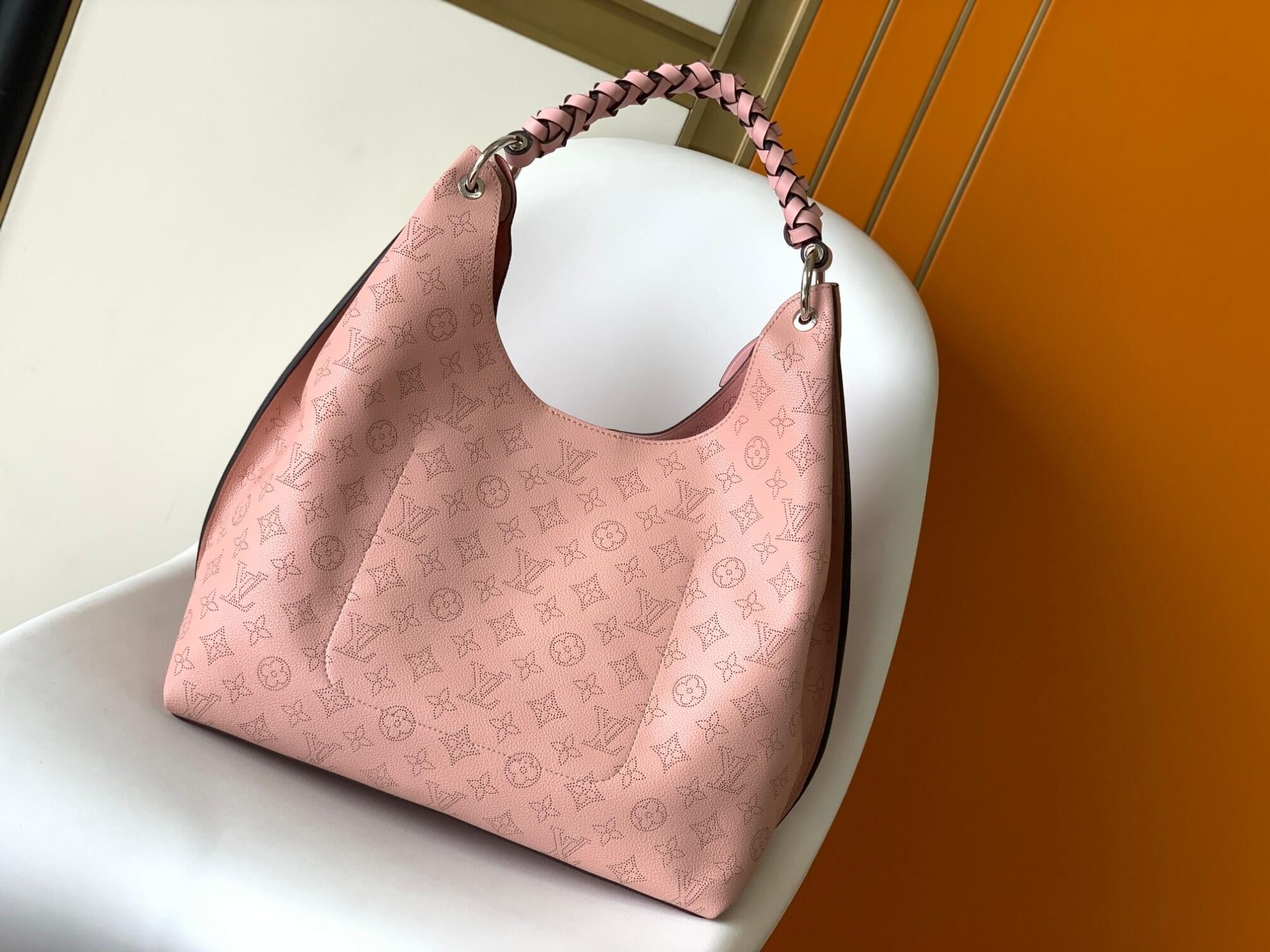 Louis Vuitton LV Monogram Mahina Carmel Hobo Shoulder Bag M56203 White Pink M52950 Black M21775 Crazy Gray Beige M14310 Navy Blue M53188 Cream Beige - Image 21