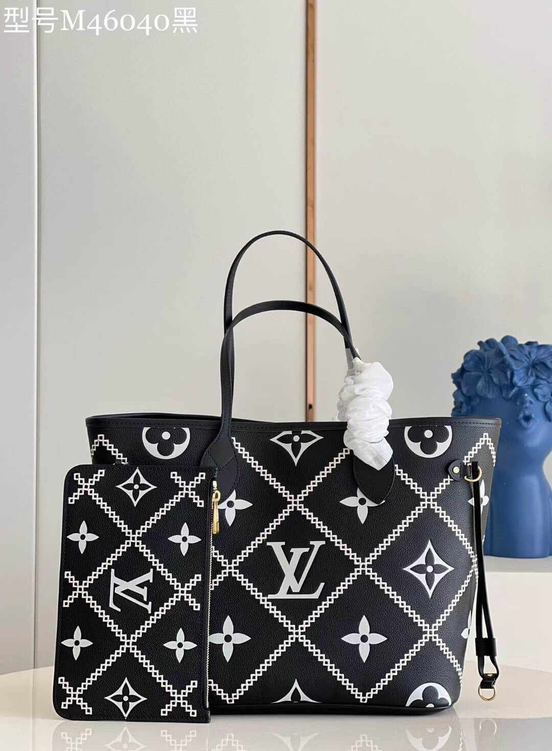 Louis Vuitton LV Monogram Neverfull Tote HandBag M46039 Cream White M46040 Black