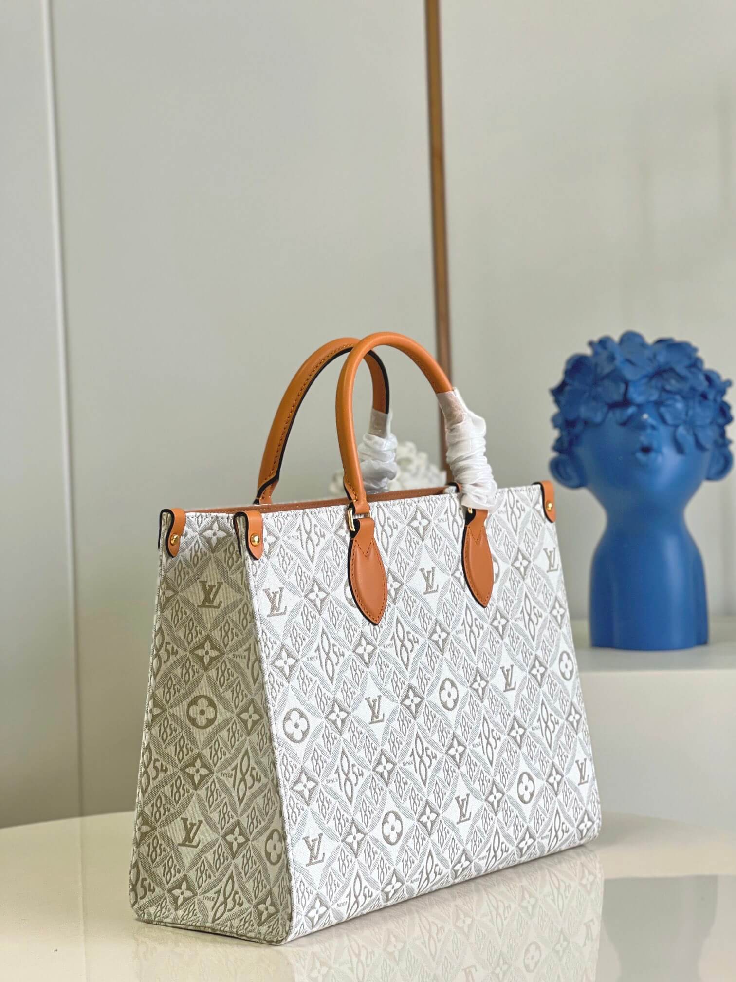 Louis Vuitton LV ONTHEGO MM Tote Shoulder HandBag M59614 Caramel Brown - Image 3