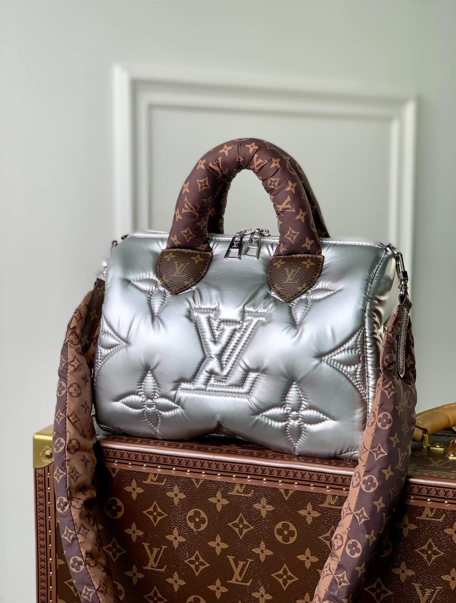 Louis Vuitton Monogram LV Pillow Speedy Bandoulière 25 Bag M20973 Silver M21061 Navy Blue