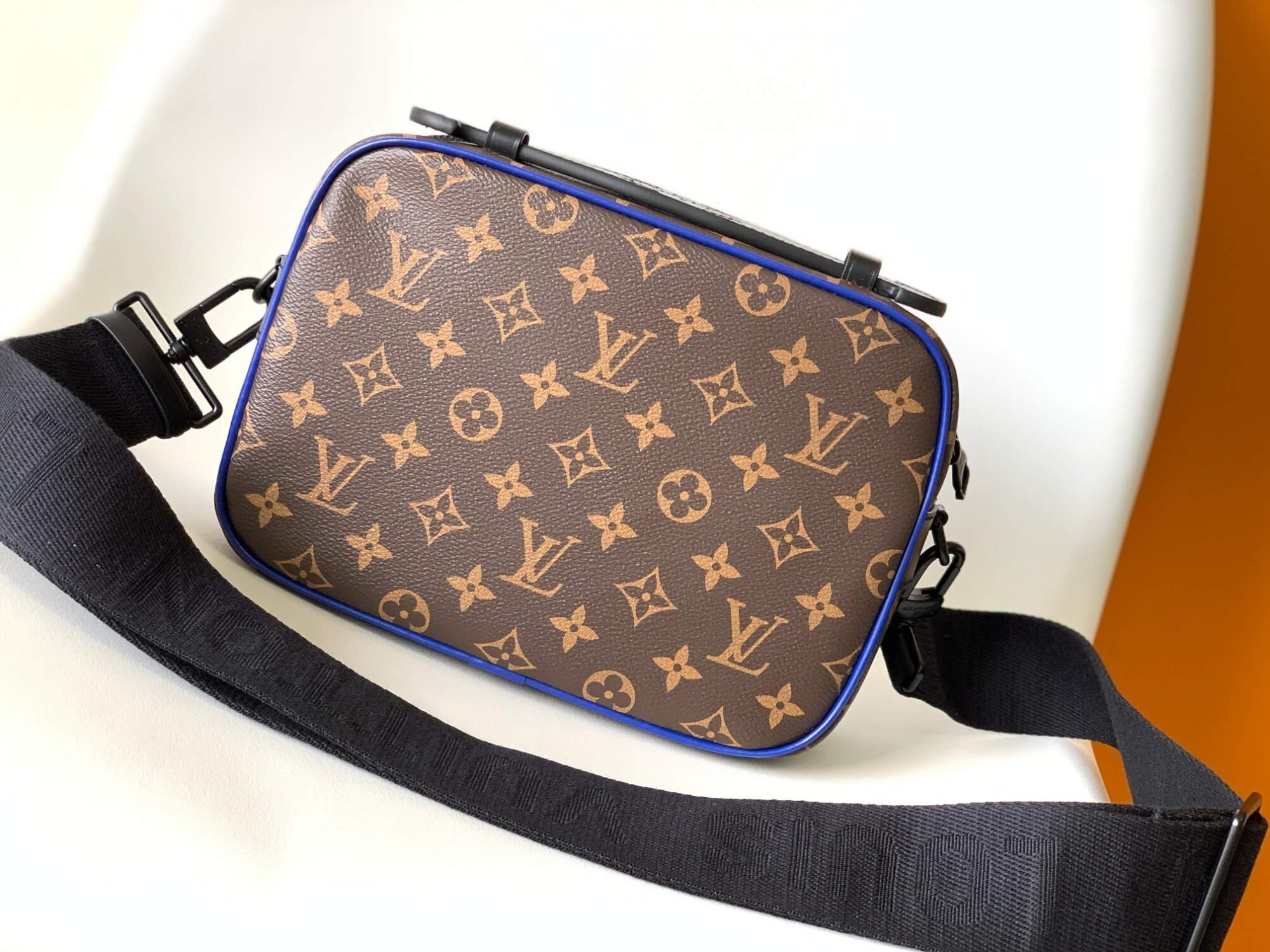 Louis Vuitton Monogram Macassar Canvas S LOCK MESSENGER Bag M45806 black flower M45806 black M45863 blue M46243 purple M46246 green M46688 Orange - Image 21