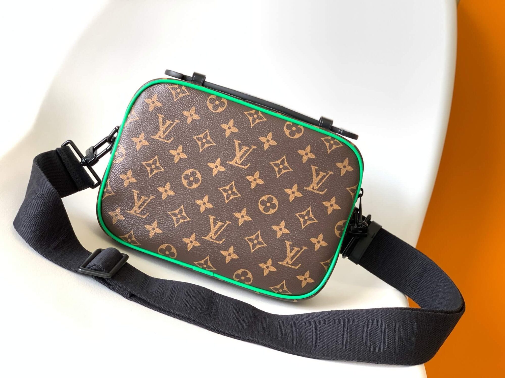 Louis Vuitton Monogram Macassar Canvas S LOCK MESSENGER Bag M45806 black flower M45806 black M45863 blue M46243 purple M46246 green M46688 Orange - Image 39