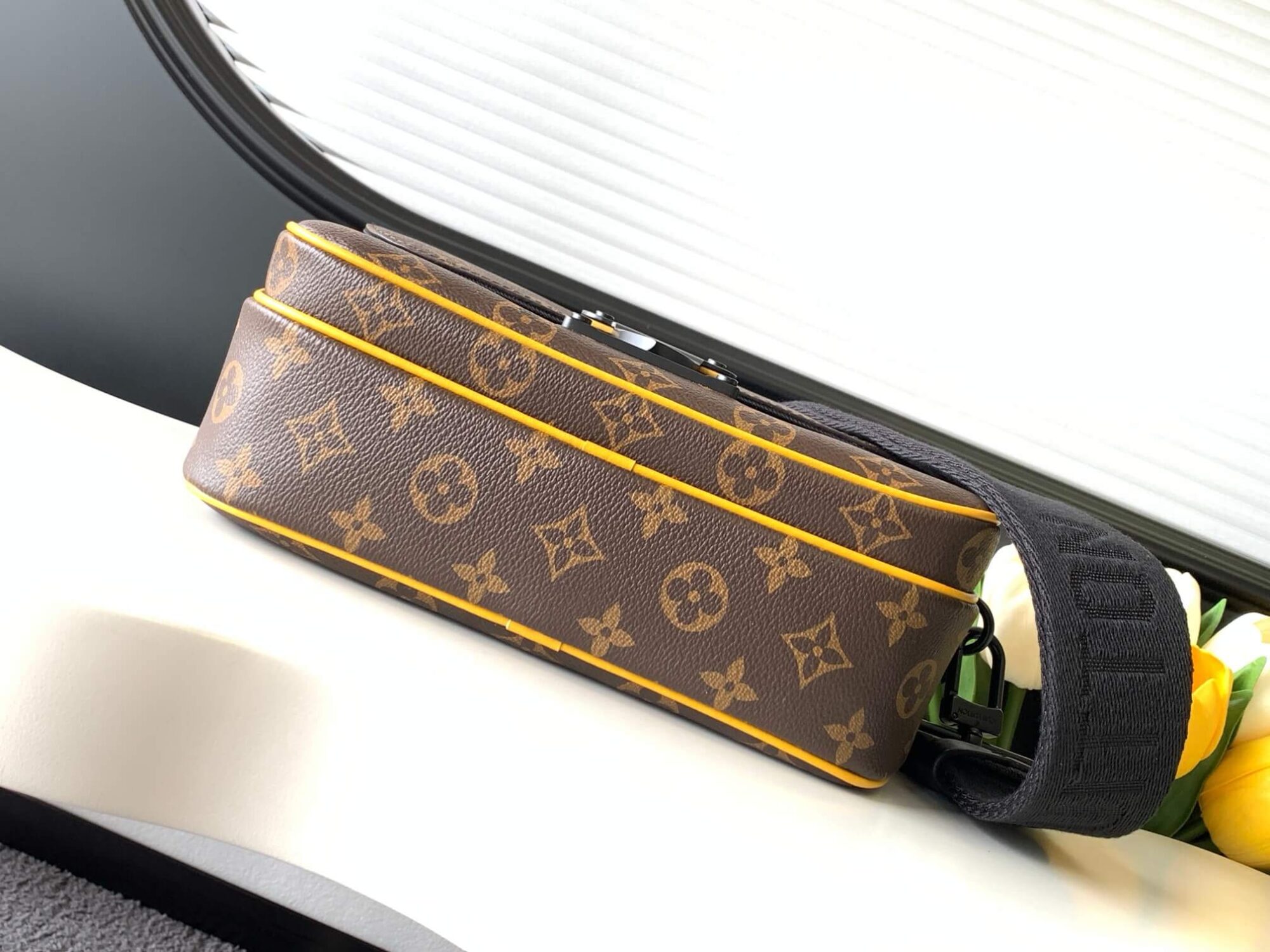Louis Vuitton Monogram Macassar Canvas S LOCK MESSENGER Bag M45806 black flower M45806 black M45863 blue M46243 purple M46246 green M46688 Orange - Image 51