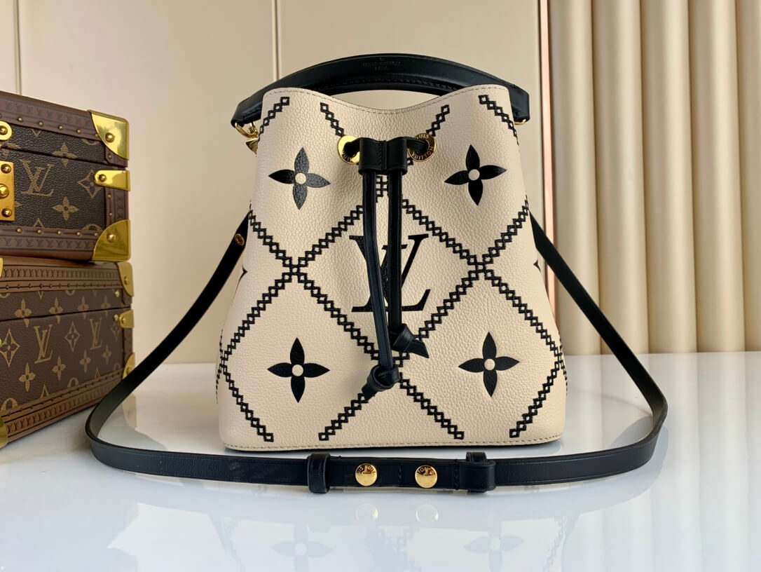 Louis Vuitton NéoNoé BB Monogram Empreinte leather HandBag M46023 Cream white - Caramel