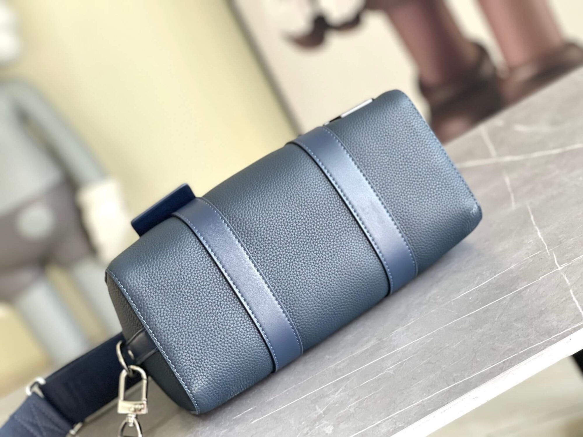 Louis Vuitton LV Aerogram City Keepall 27 Shoulder HandBag M21437 Khaki Green M21438 Yellow Navy Blue M59255 Black M59328 Grey - Image 9