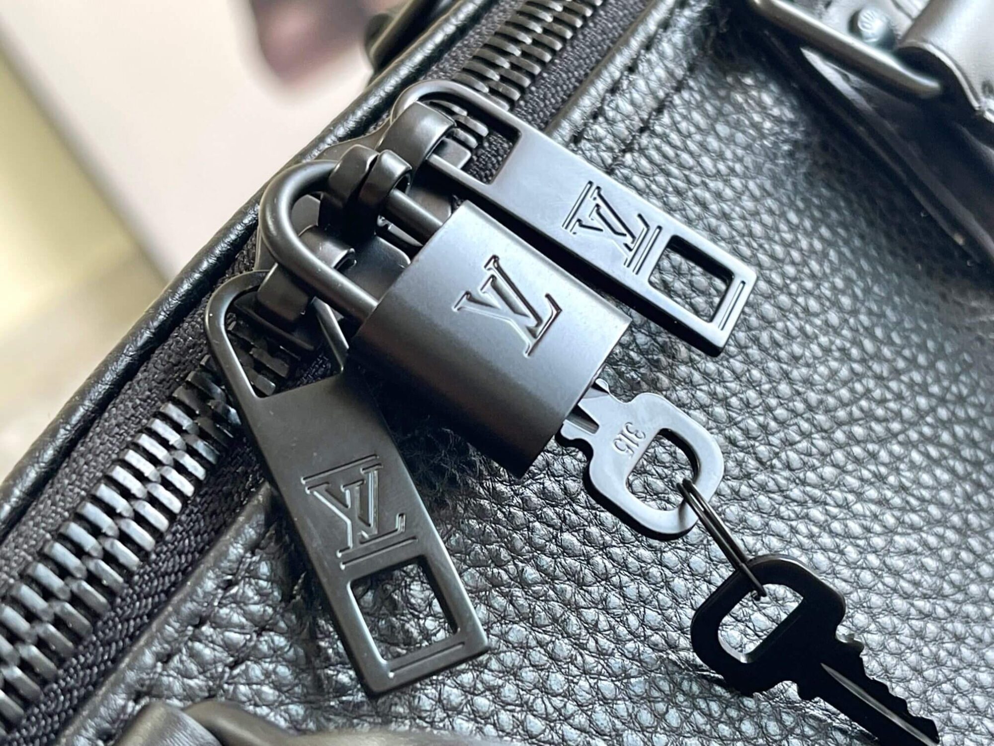 Louis Vuitton LV Aerogram Coated Canvas Keepall Bandoulière 50 Travel Shoulder Bag M21420 Black M21536 Khaki M23727 Atlantic Blue - Dark Blue - Image 7