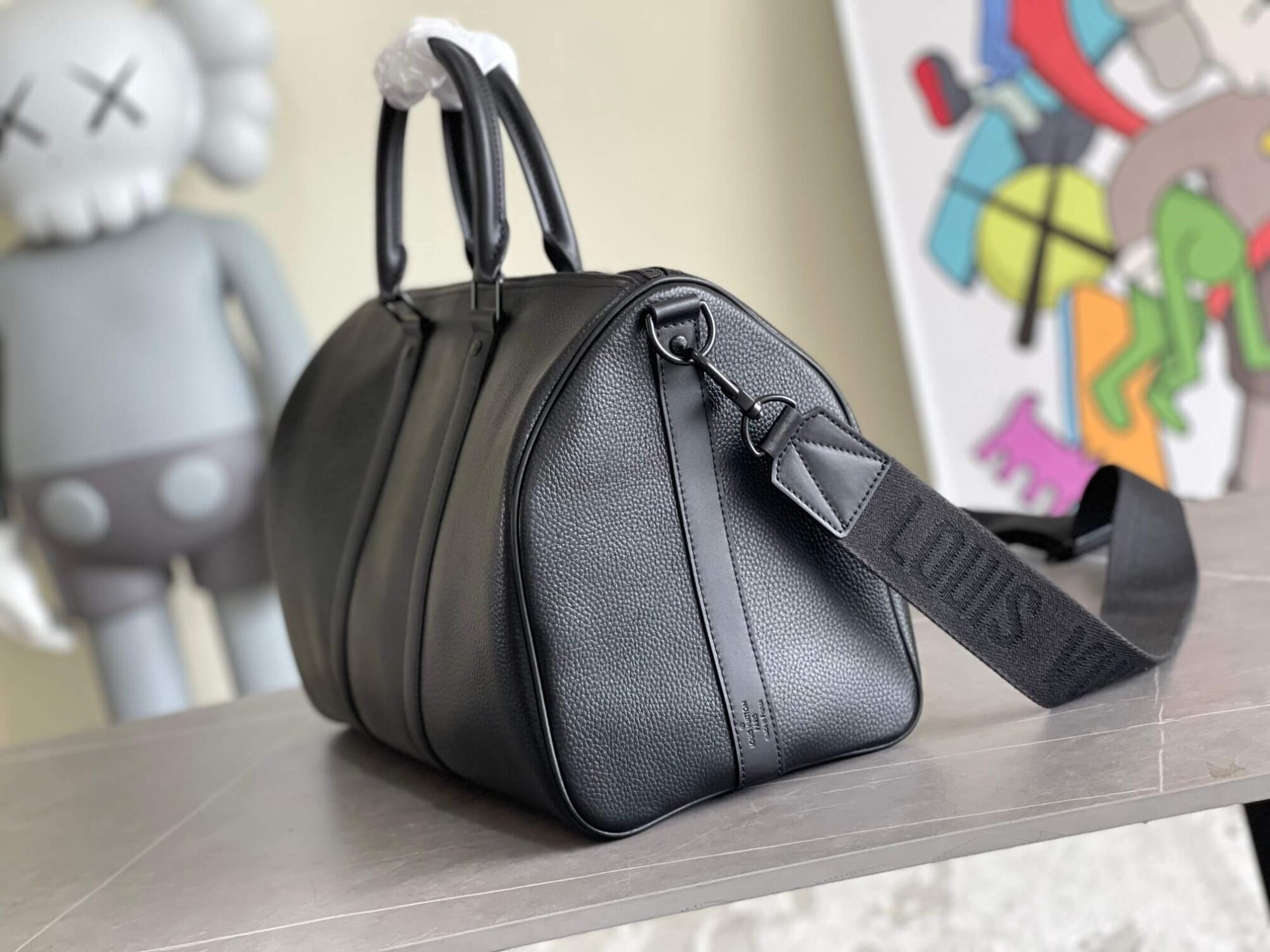 Louis Vuitton LV Aerogram Keepall Bandoulière 40 Travel Shoulder Handbag M57088 Black - Image 4