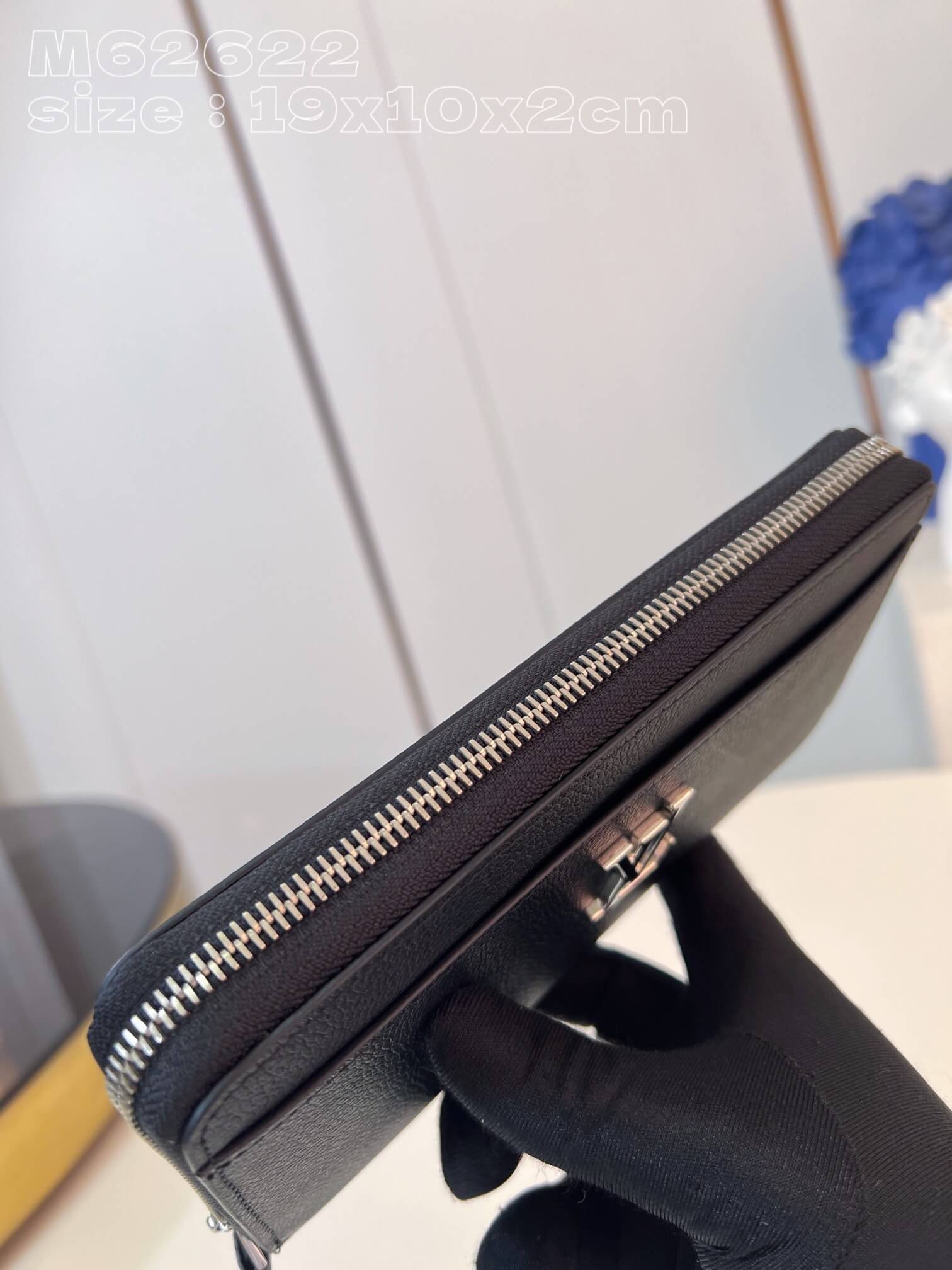 Louis Vuitton LV Calf leather Long Lockme Zippy Wallet M62622 Black - Image 7