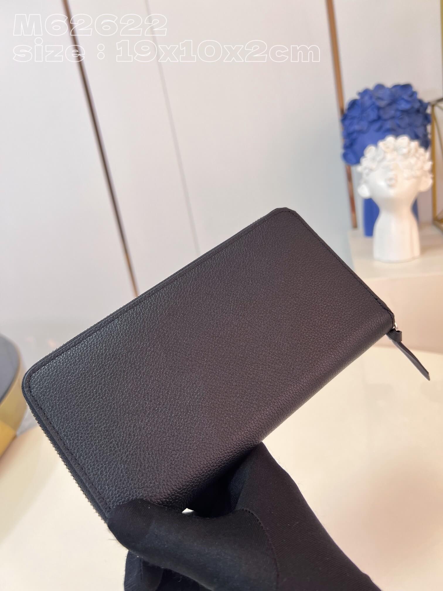 Louis Vuitton LV Calf leather Long Lockme Zippy Wallet M62622 Black - Image 2