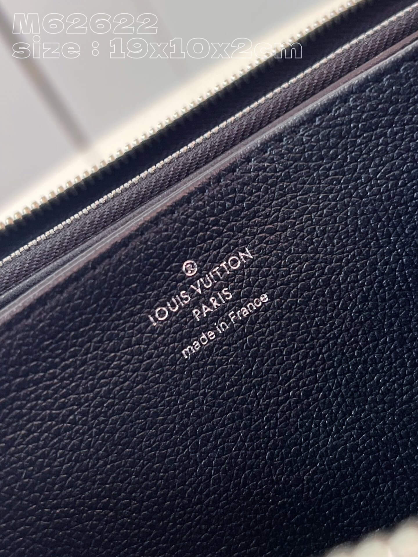 Louis Vuitton LV Calf leather Long Lockme Zippy Wallet M62622 Black - Image 4