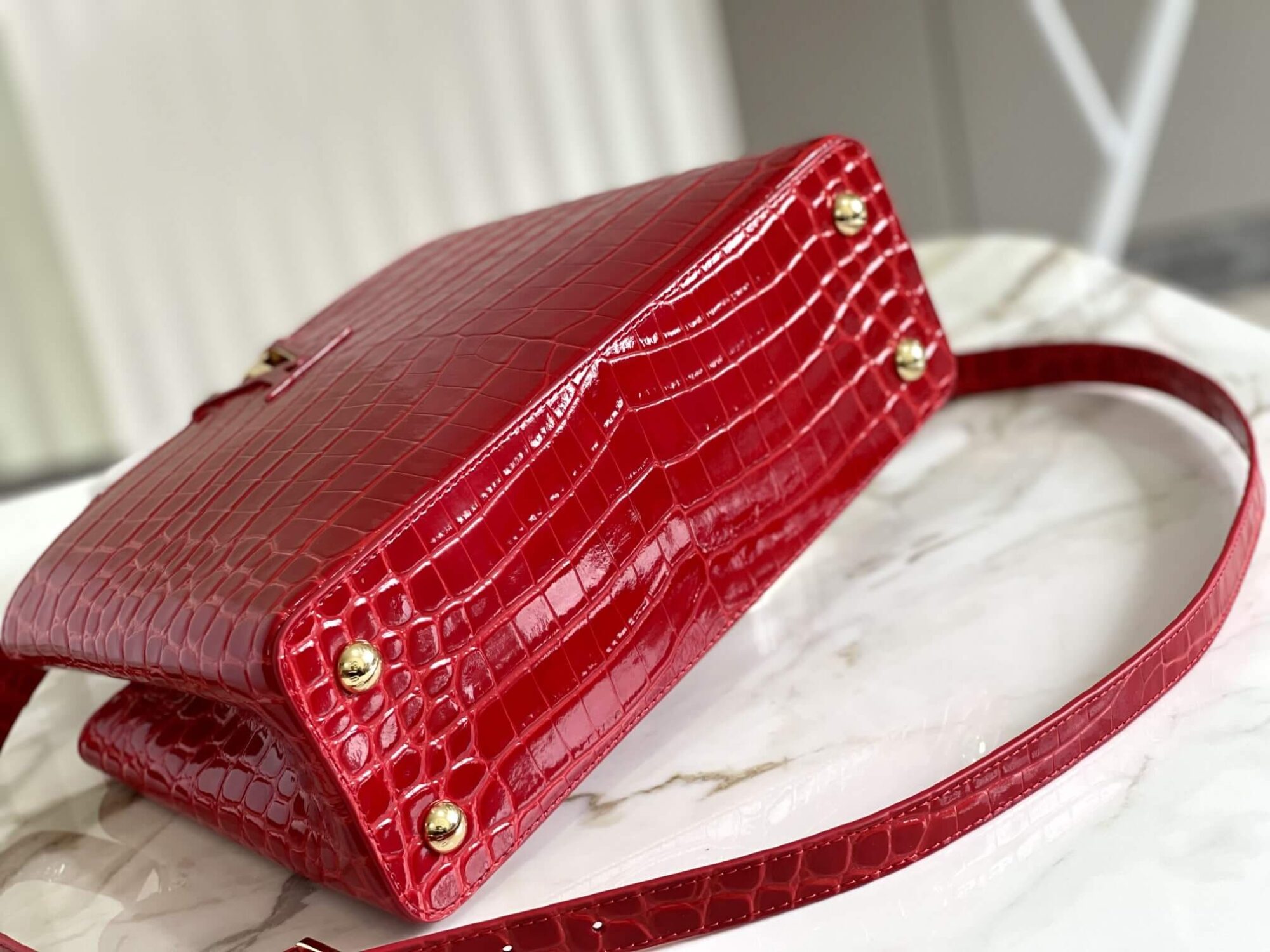 Louis Vuitton LV Crocodile pattern CAPUCINES Large Handbag N93419/M48865 Medium Handbag N93163/M48865 Small Handbag N94227/M48865 Black - White - Red - Green - Yellow - Image 64