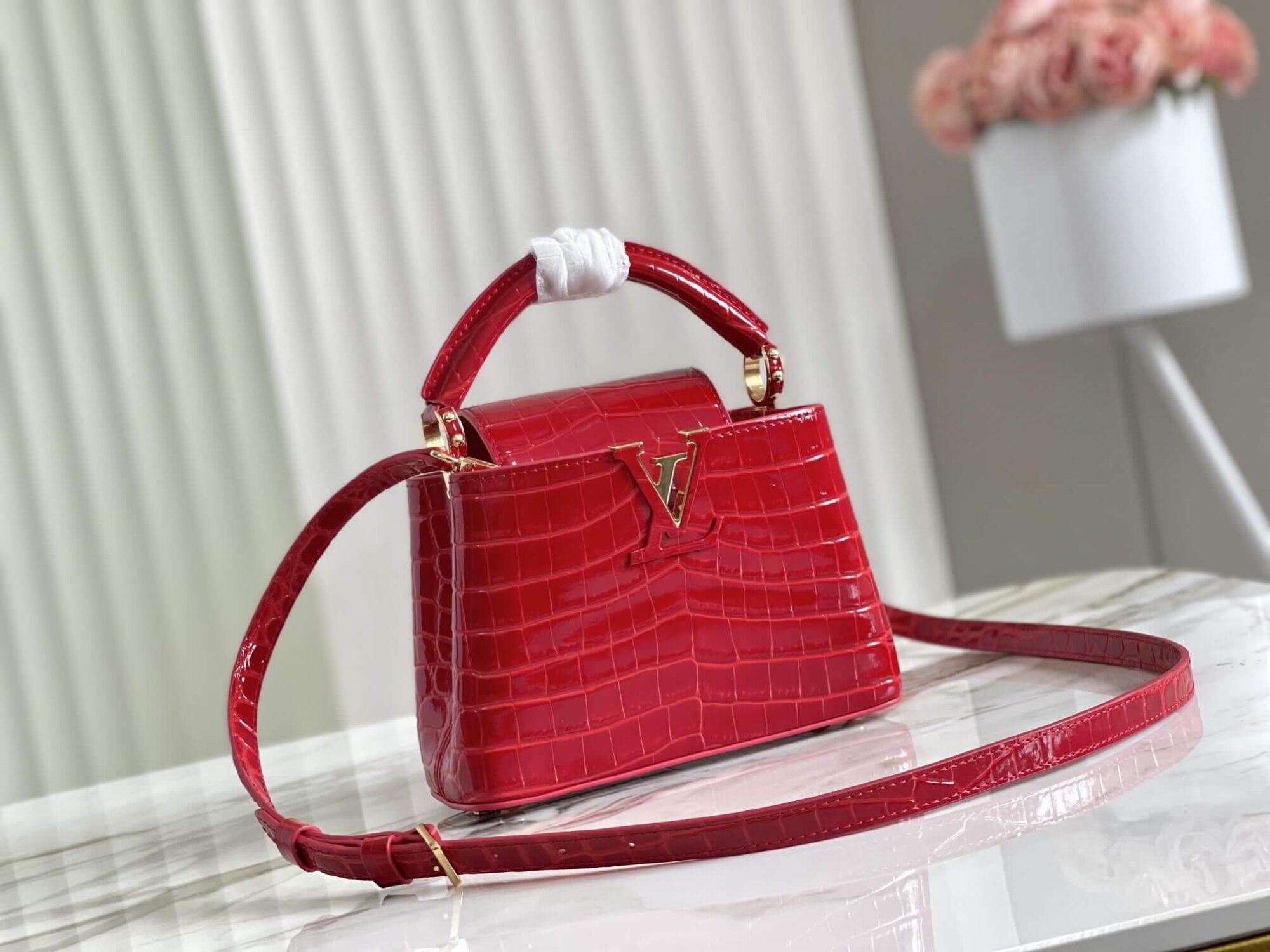 Louis Vuitton LV Crocodile pattern CAPUCINES Large Handbag N93419/M48865 Medium Handbag N93163/M48865 Small Handbag N94227/M48865 Black - White - Red - Green - Yellow - Image 74