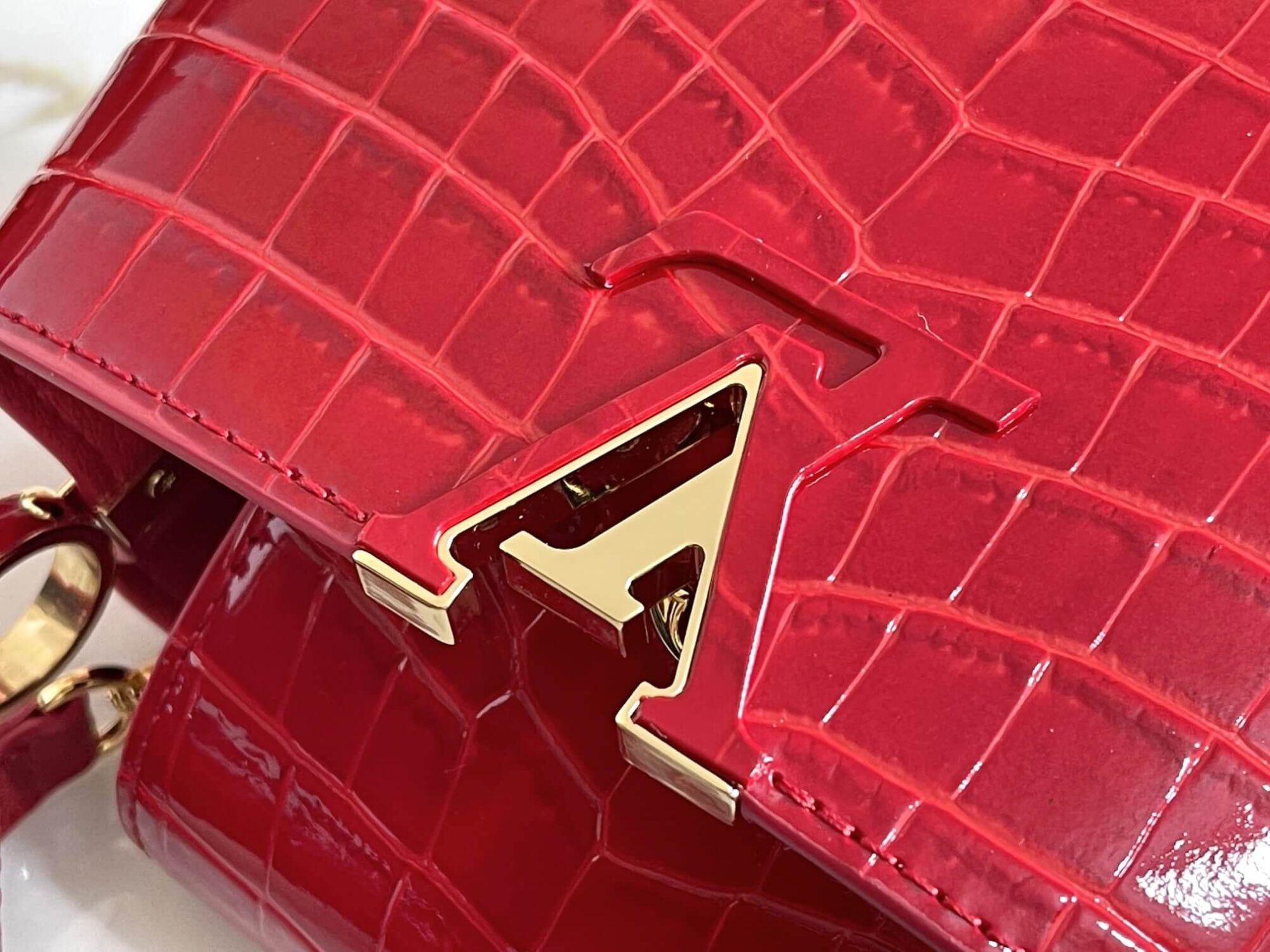 Louis Vuitton LV Crocodile pattern CAPUCINES Large Handbag N93419/M48865 Medium Handbag N93163/M48865 Small Handbag N94227/M48865 Black - White - Red - Green - Yellow - Image 78