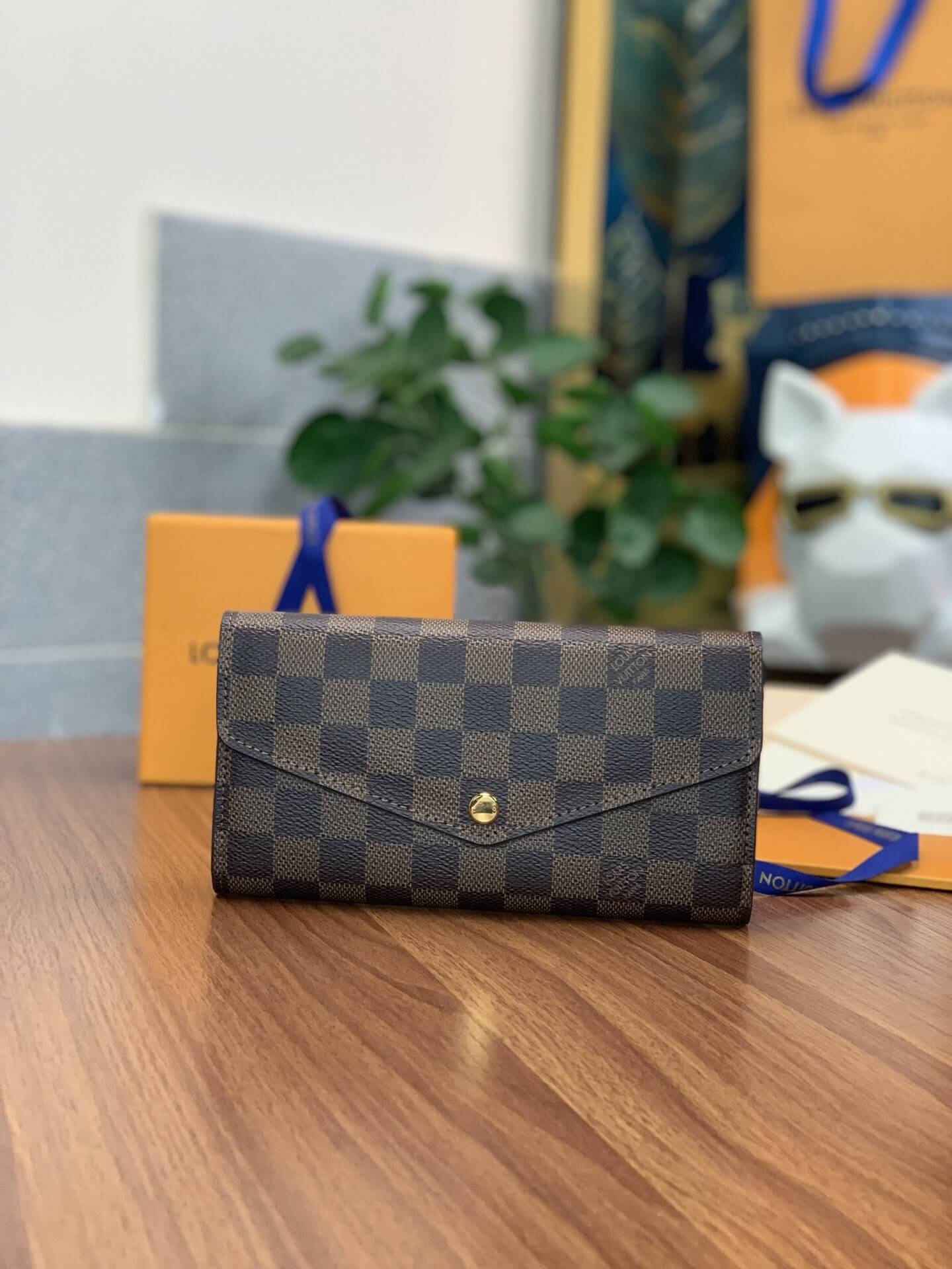 Louis Vuitton LV Damier Ebene Canvas Sarah Wallet M63209 Brown - Rose Ballerine Pink - Red - Black