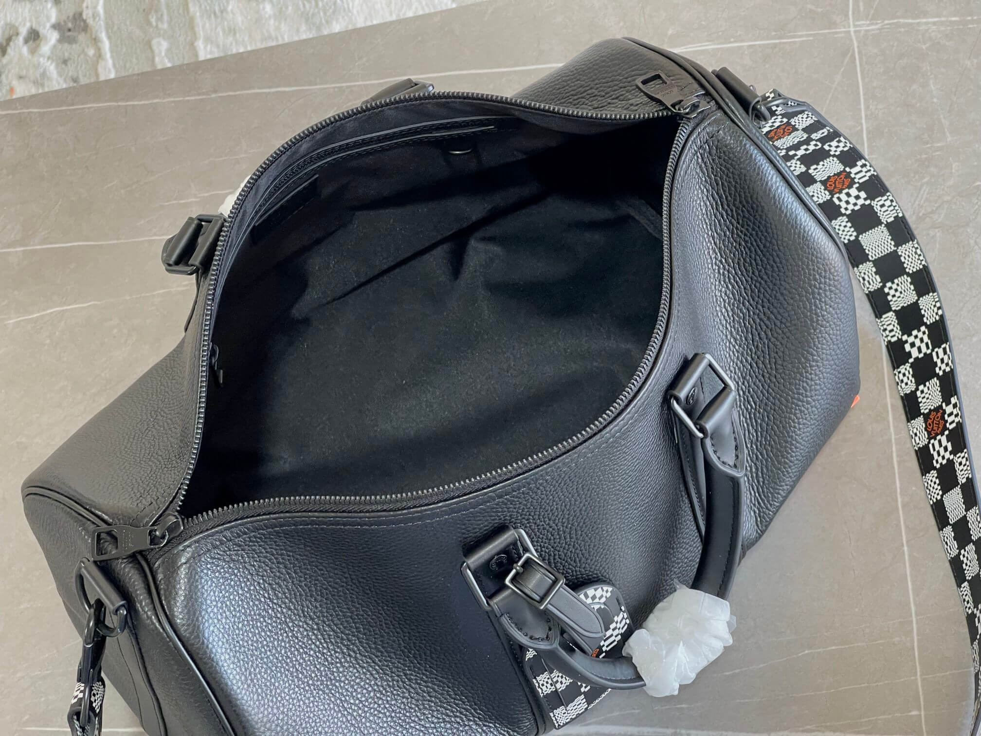 Louis Vuitton LV Damier Graphite Canvas Keepall Bandoulière 45 Travel Shoulder Handbag M57416 Black / White Grid - Image 3