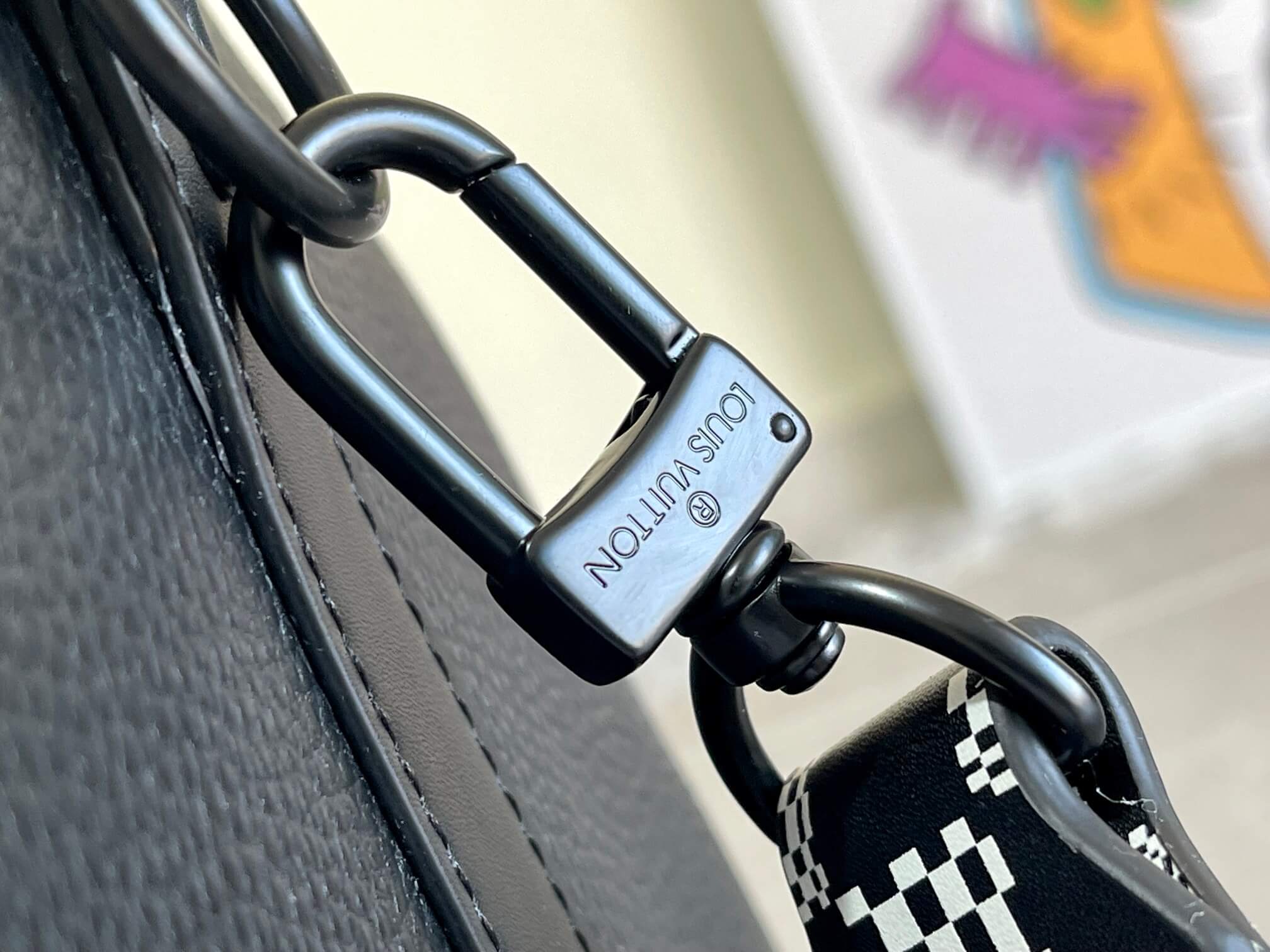 Louis Vuitton LV Damier Graphite Canvas Keepall Bandoulière 45 Travel Shoulder Handbag M57416 Black / White Grid - Image 7