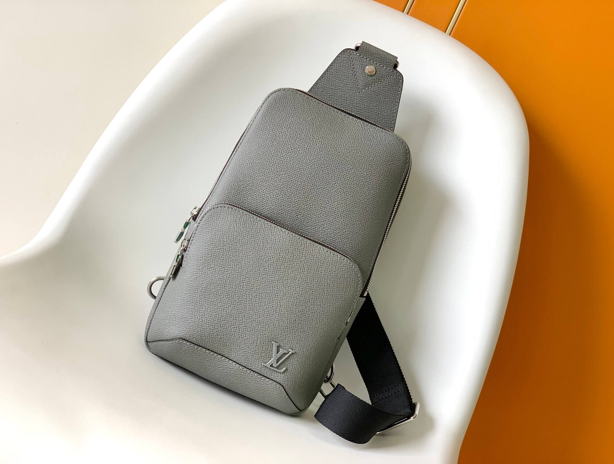 Louis Vuitton LV Damier Graphite Giant Canvas Avenue Sling Shoulder Chest Bag M30801 Grey M30443 Black - White M30860 Dark Green