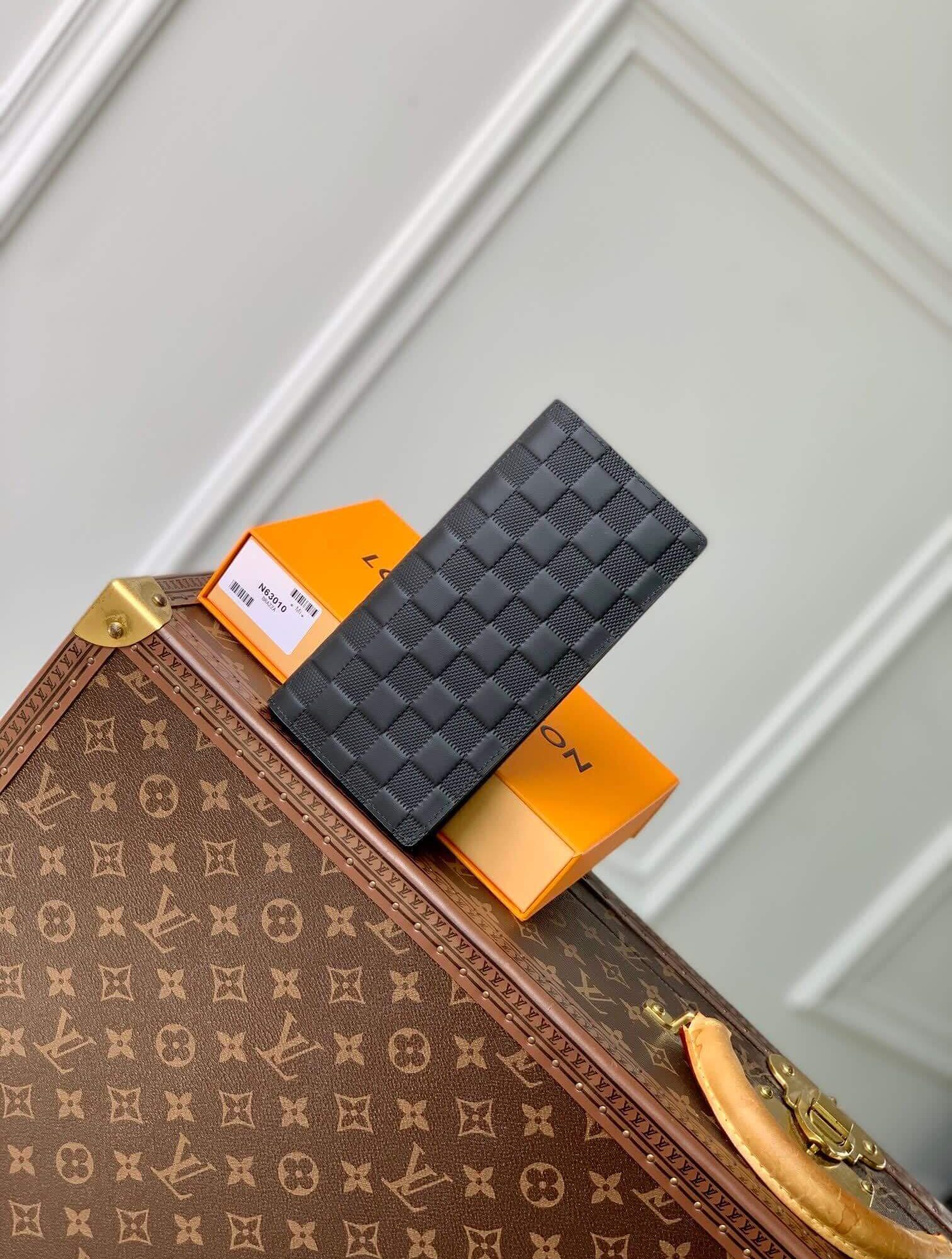 Louis Vuitton LV Damier Infini leather Brazza Wallet N63010 Black