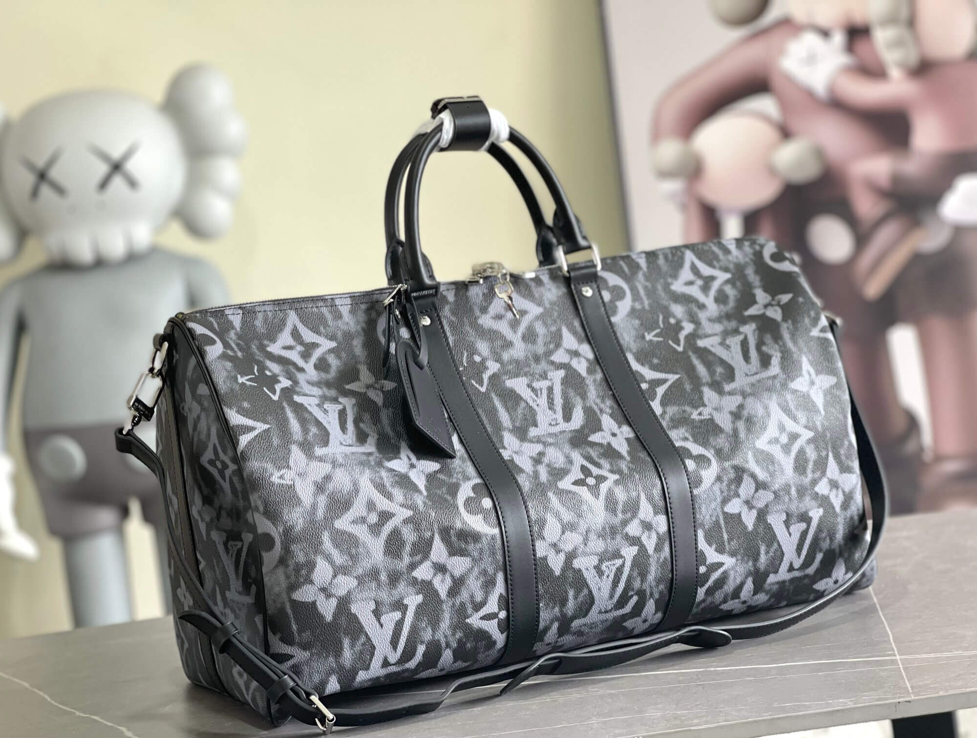 Louis Vuitton LV Damier Salt Canvas Keepall Bandoulière 50 Travel Shoulder Bag M57278 Black / Grey