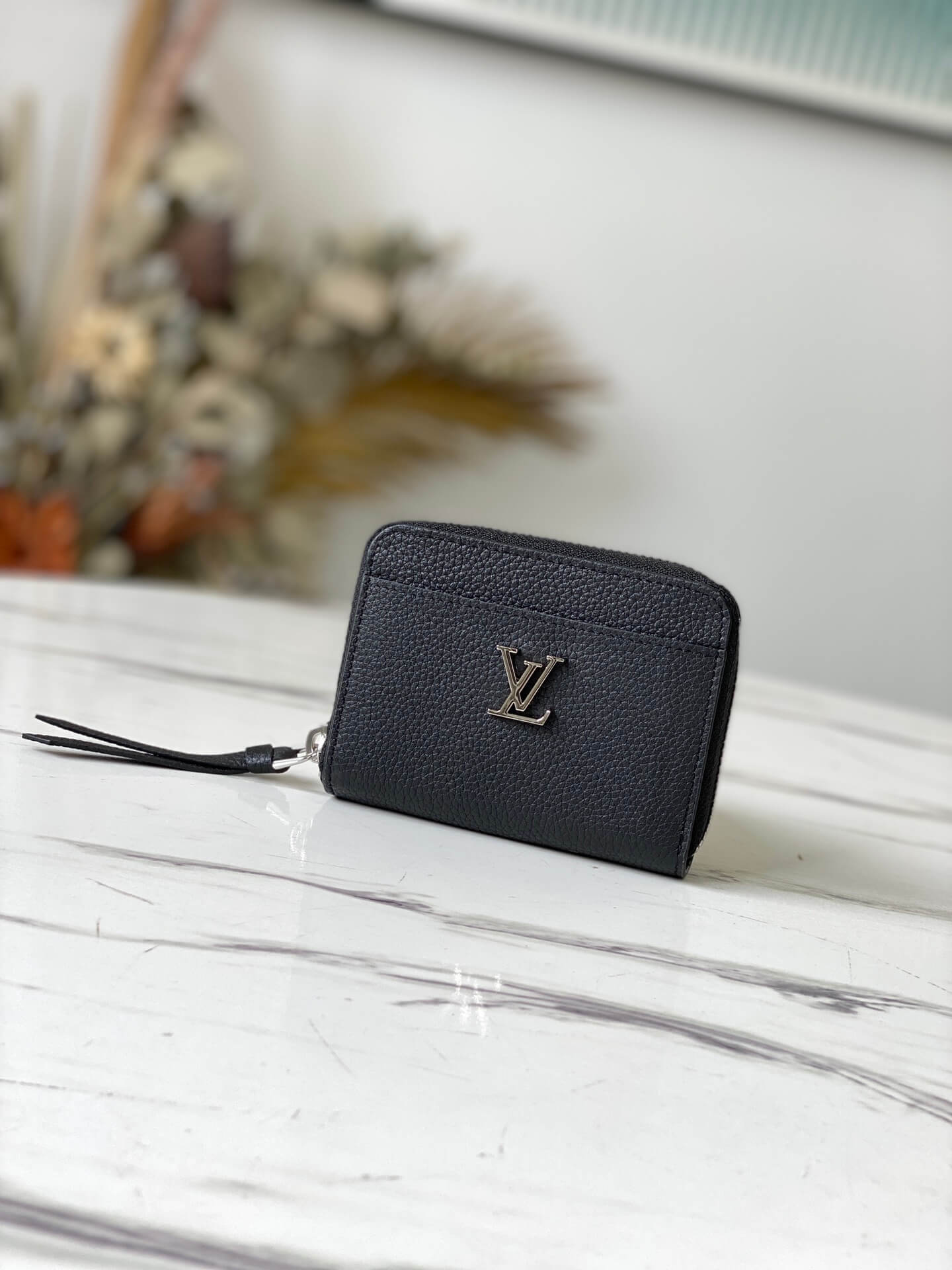 Louis Vuitton LV Lockme Zippy Coin Purse Wallet M80099 Black