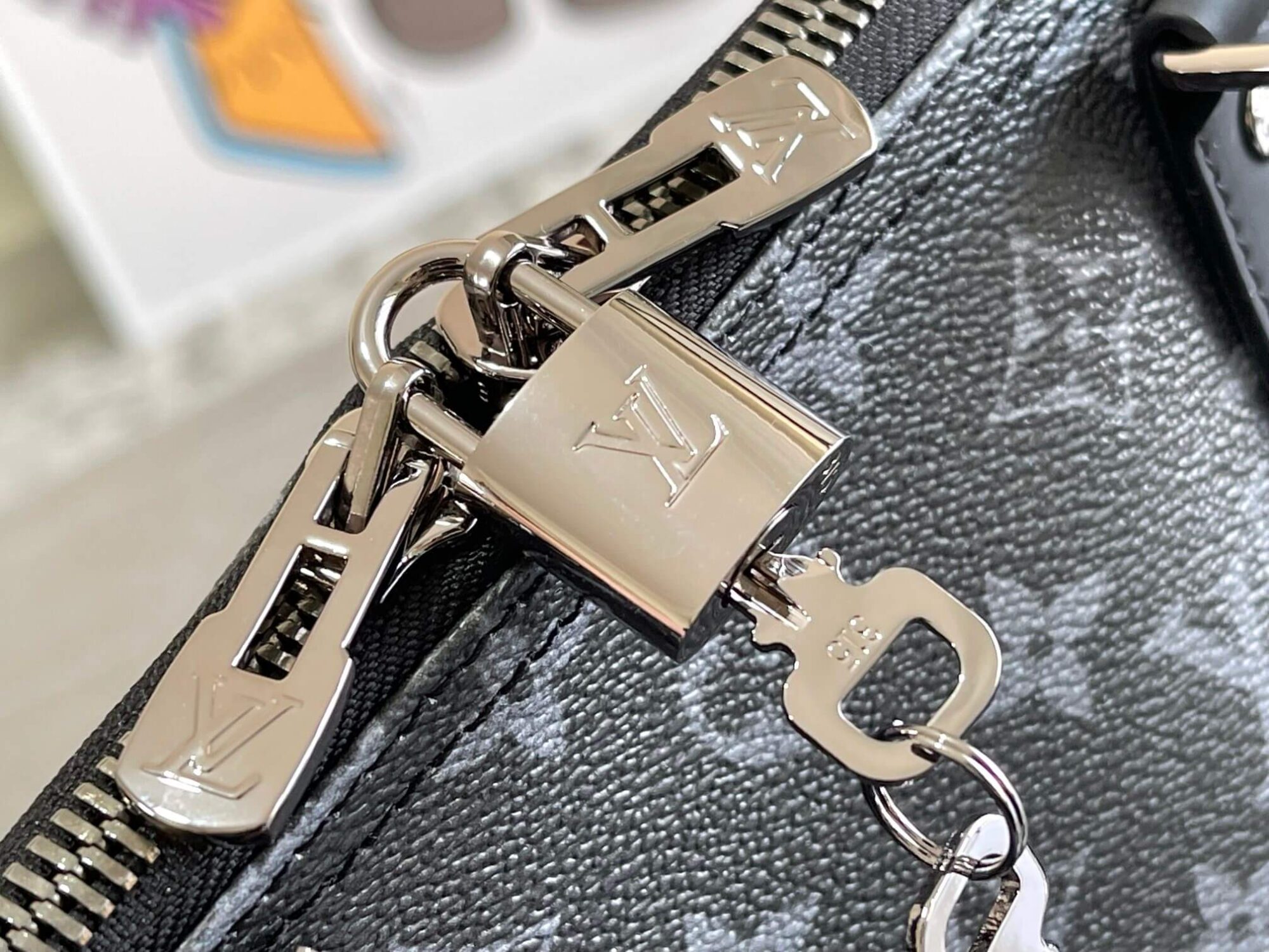 Louis Vuitton LV Monogram Canvas Keepall Bandouliere 50 Travel Shoulder Bag M43412 Black / Grey - Image 7