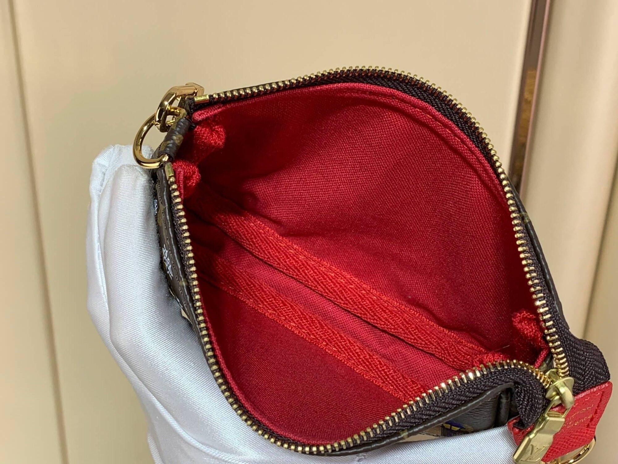 Louis Vuitton LV Monogram Canvas Mini Pochette Accessoires Vivienne Holiday M81760 Pink M81637 Blue M45905 Wisteria Pink M80863 Red - Image 30