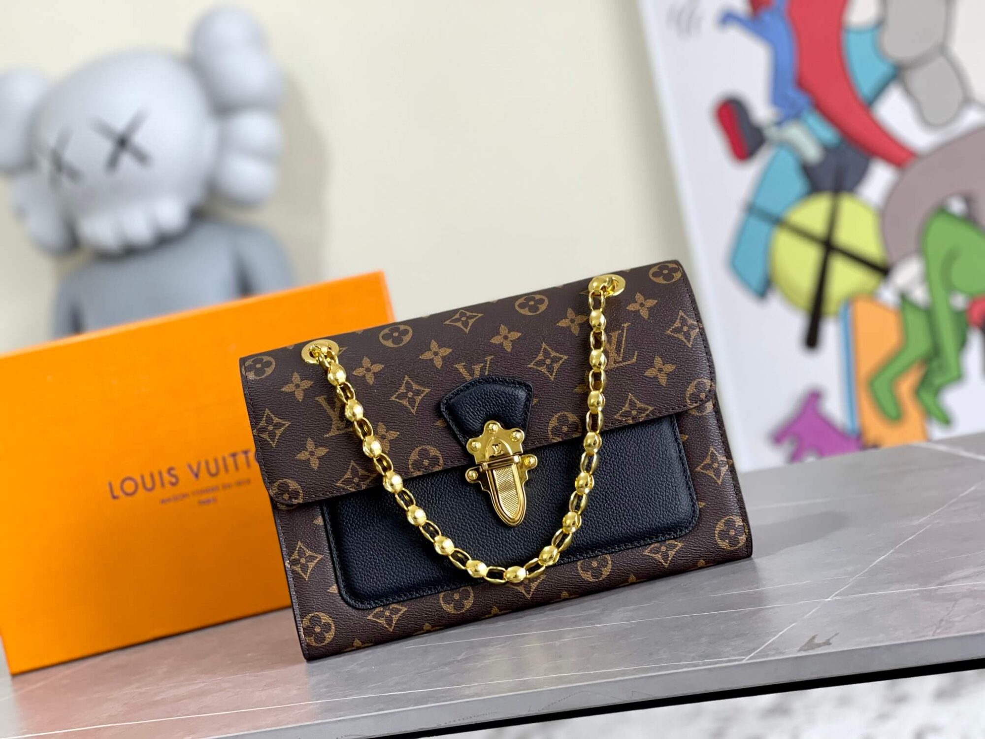 Louis Vuitton LV Monogram Canvas Victoire Chain Shoulder HandBag M41730 Black M41731 Red M41730 Fuchsia M44038 Navy Blue - Image 2