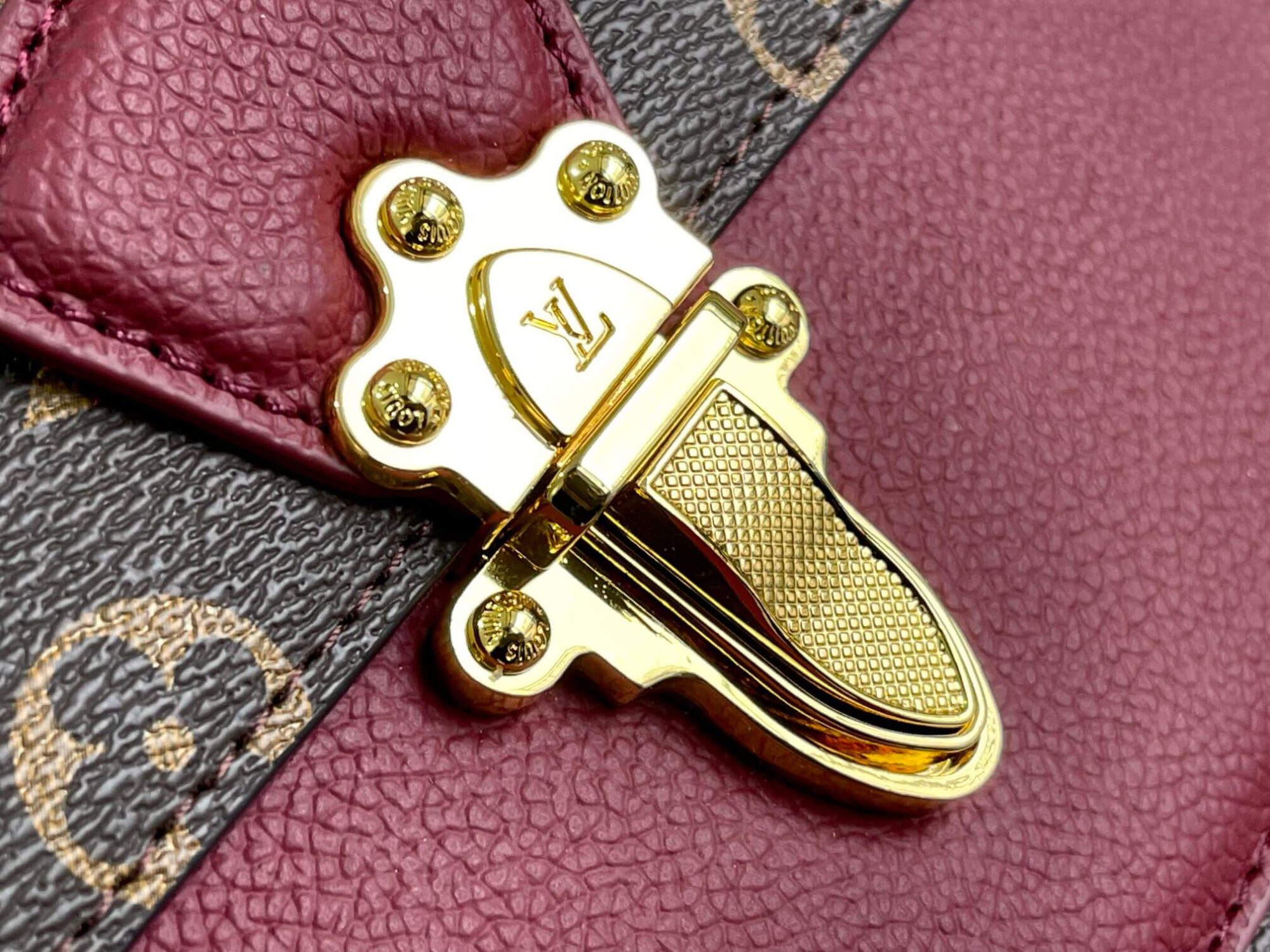 Louis Vuitton LV Monogram Canvas Victoire Chain Shoulder HandBag M41730 Black M41731 Red M41730 Fuchsia M44038 Navy Blue - Image 25