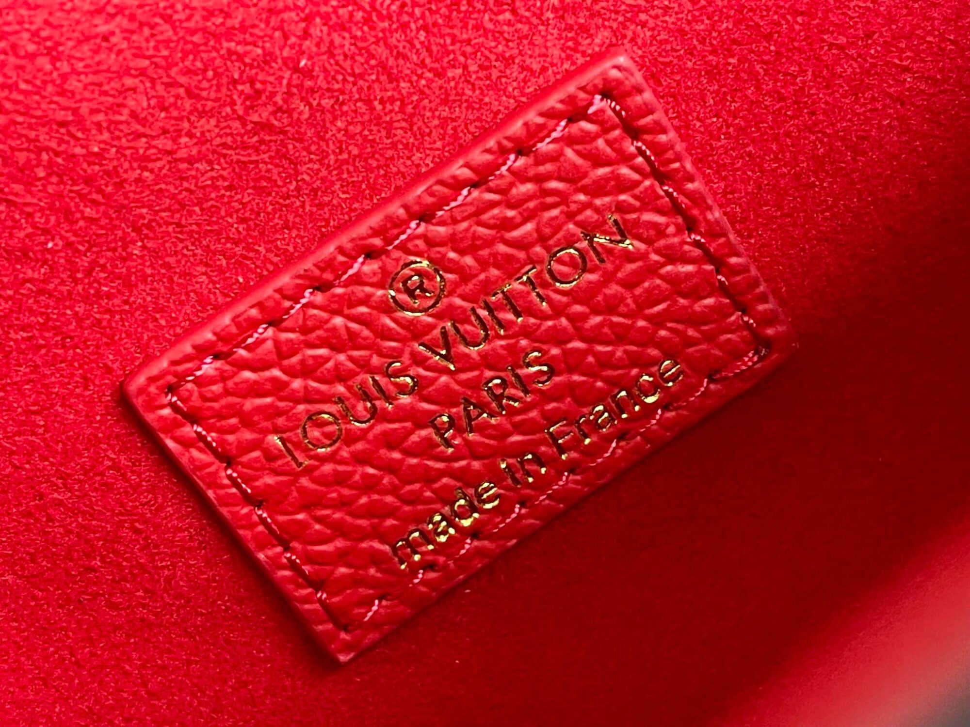 Louis Vuitton LV Monogram Canvas Victoire Chain Shoulder HandBag M41730 Black M41731 Red M41730 Fuchsia M44038 Navy Blue - Image 15