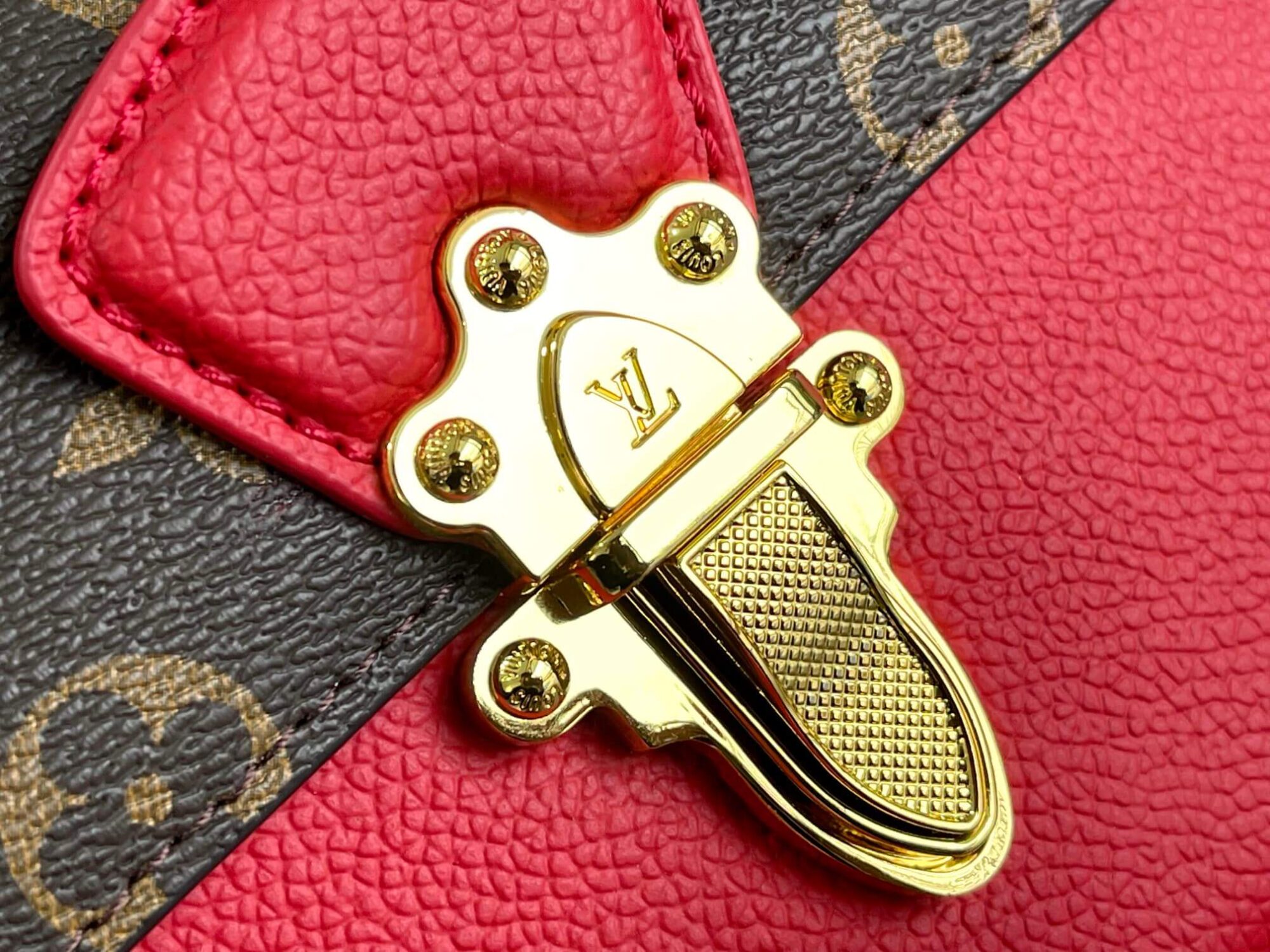 Louis Vuitton LV Monogram Canvas Victoire Chain Shoulder HandBag M41730 Black M41731 Red M41730 Fuchsia M44038 Navy Blue - Image 16