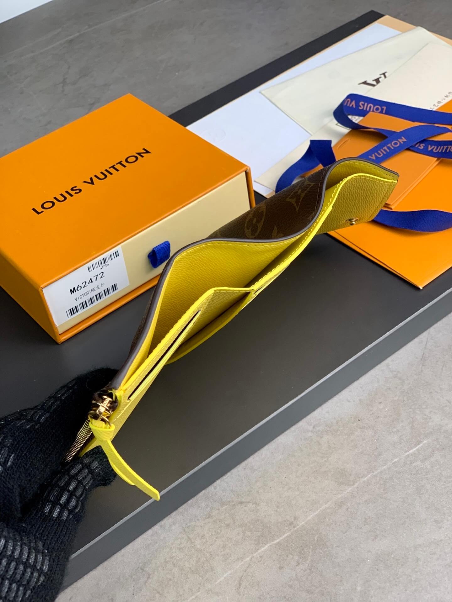 Louis Vuitton LV Monogram Canvas Victorine Wallet Mini Purse Brown - Fuchsia - Fuchsia Pink - Orange - Pink - Red - Yellow - Image 52