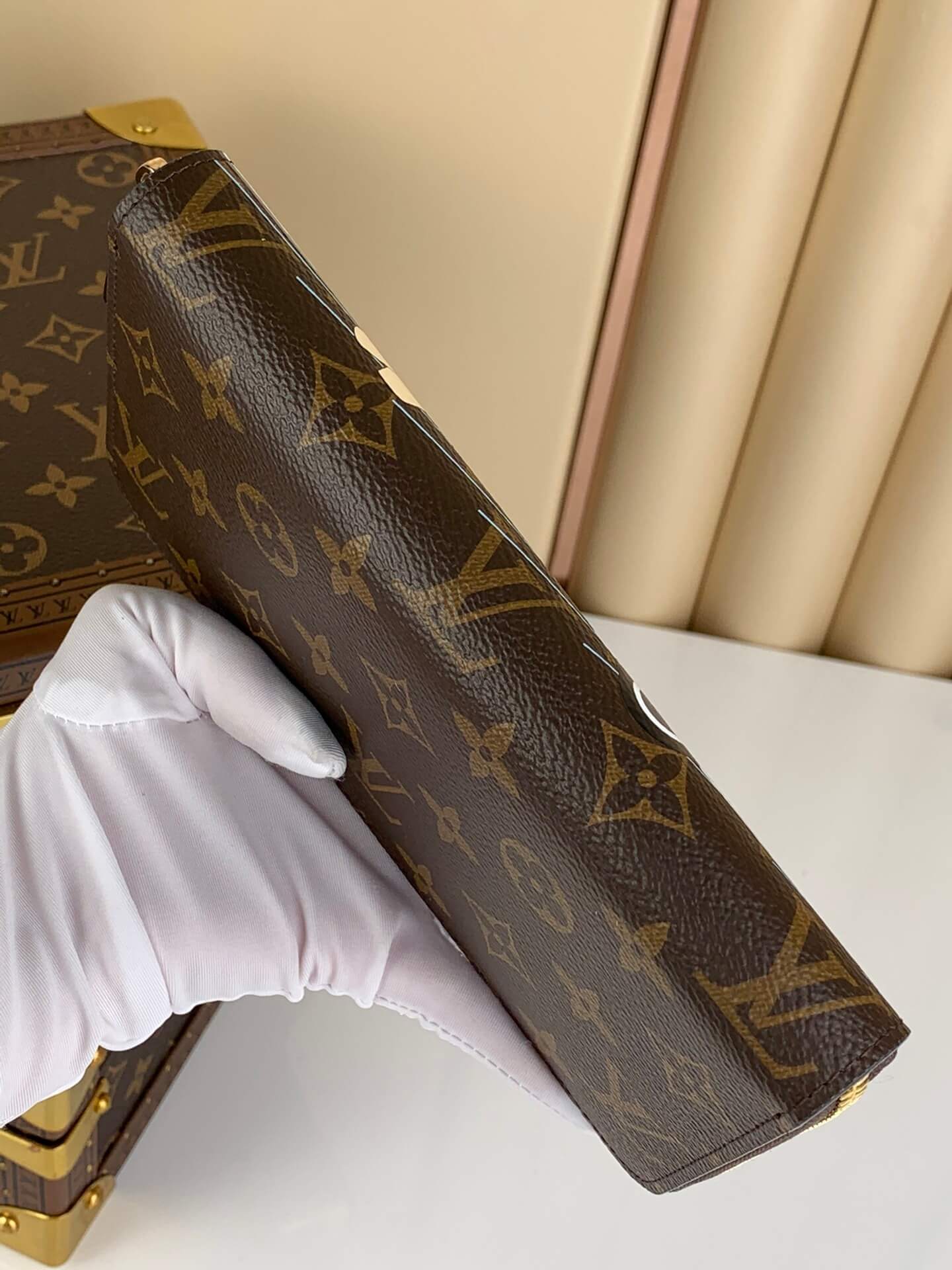 Louis Vuitton LV Monogram Canvas Vivienne Zippy Wallet M80857 Fuchsia Pink - Image 8