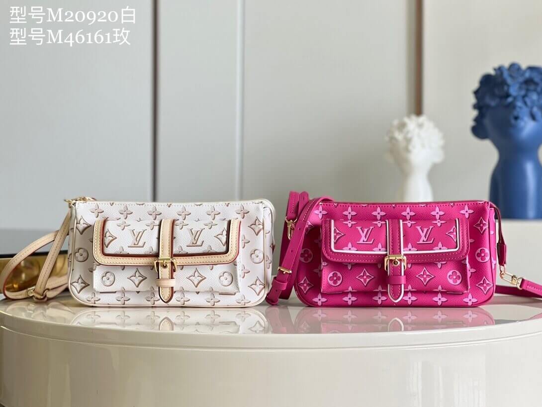 Louis Vuitton LV Monogram Cavas Maxi Multi Pochette Accessoires Shoulder Handbag M46161 Fuchsia Pink M20920 White - Black / Pink