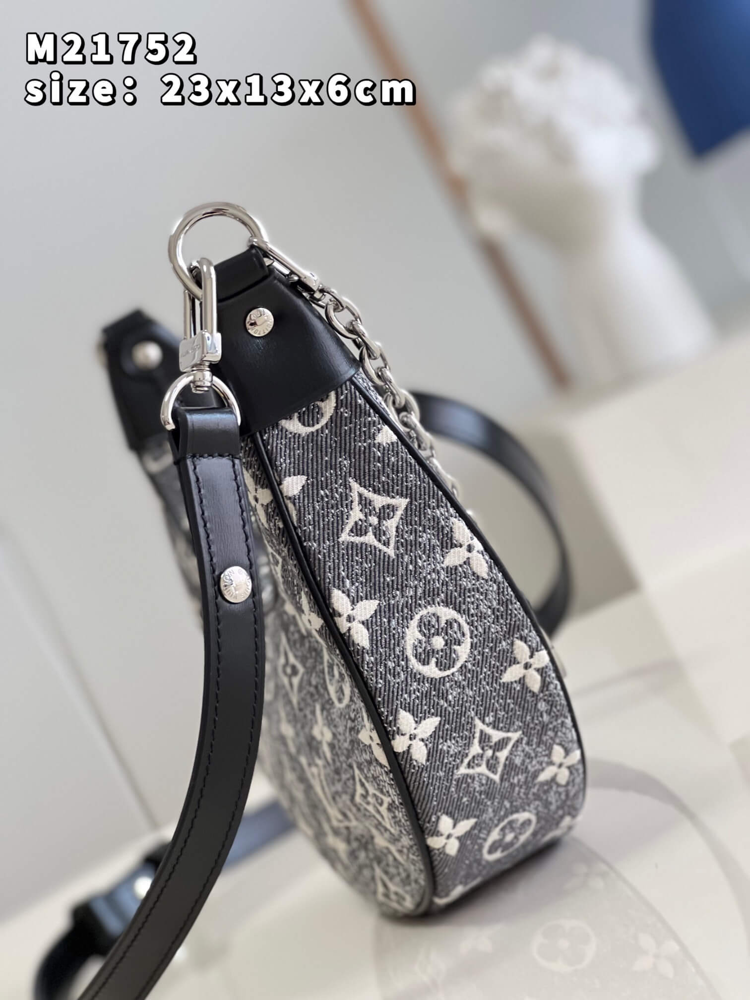 Louis Vuitton LV Monogram Denim Loop PM Shoulder Handbag M21752 Grey - Image 7