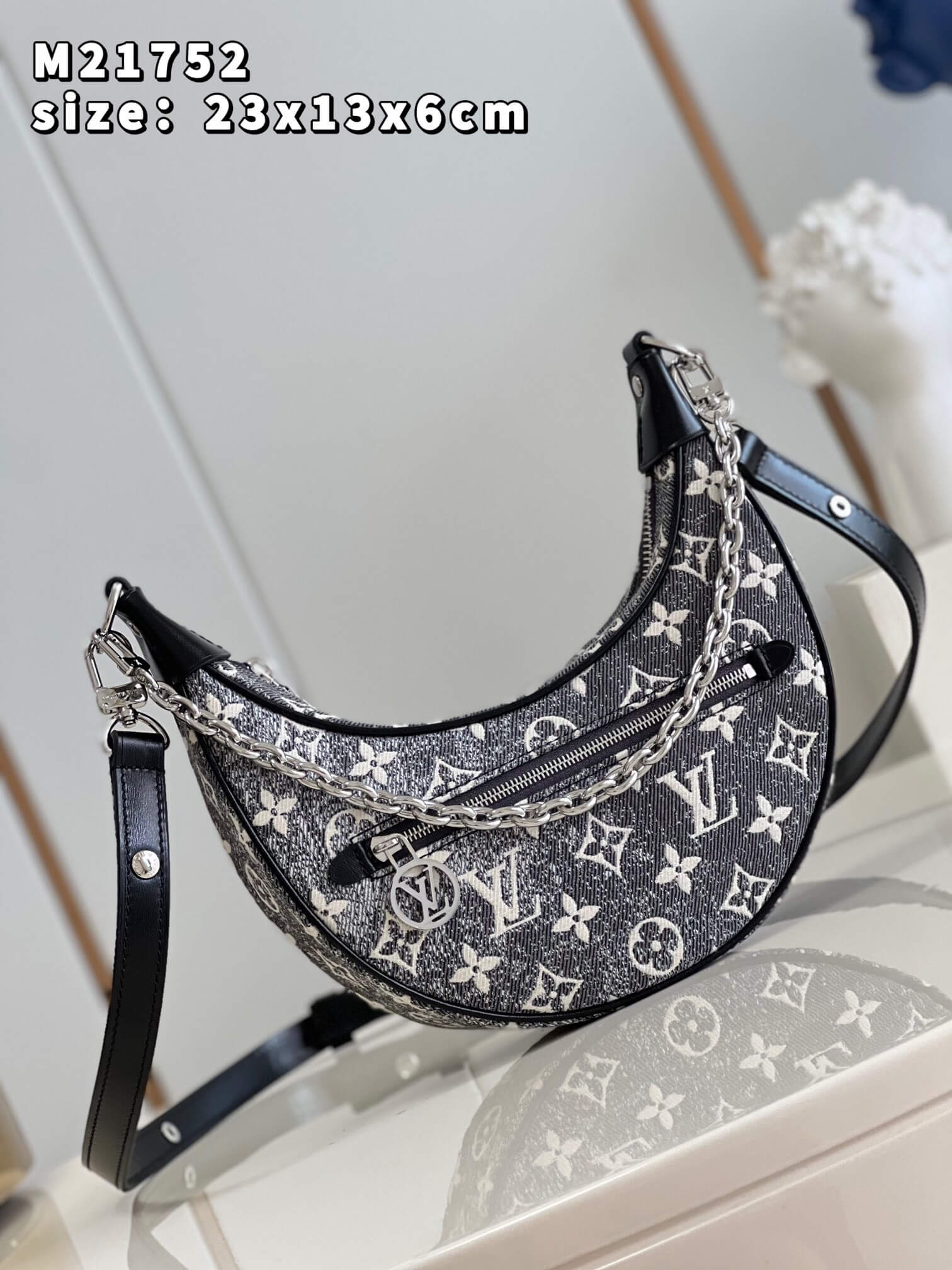 Louis Vuitton LV Monogram Denim Loop PM Shoulder Handbag M21752 Grey - Image 9