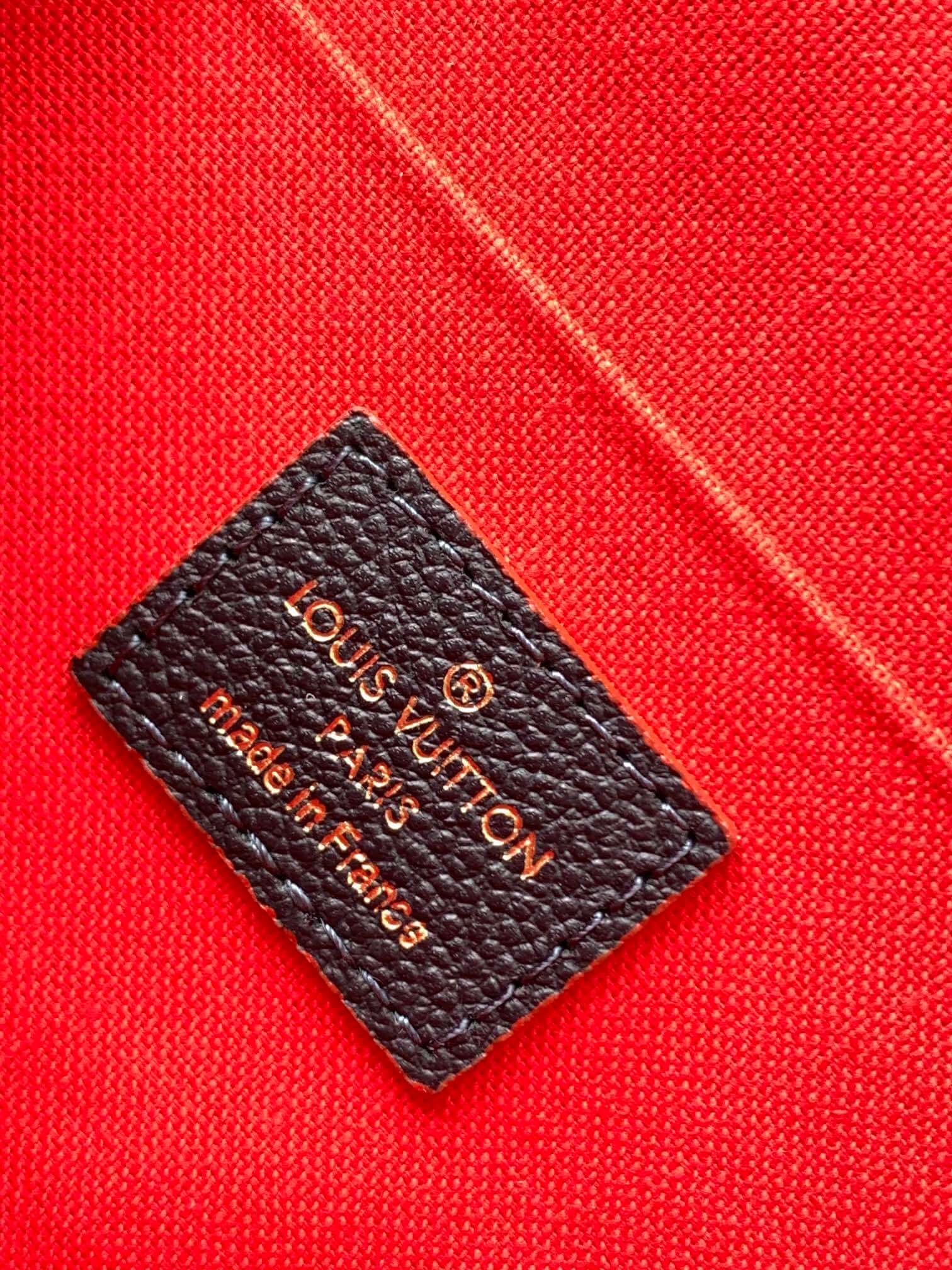 Louis Vuitton LV Monogram Empreinte Pochette Félicie Chain Wallet M82477 Black M63700 Red M82363 Cream M83589 Beige M82609 Navy Blue M64099 Marine Blue - Image 51