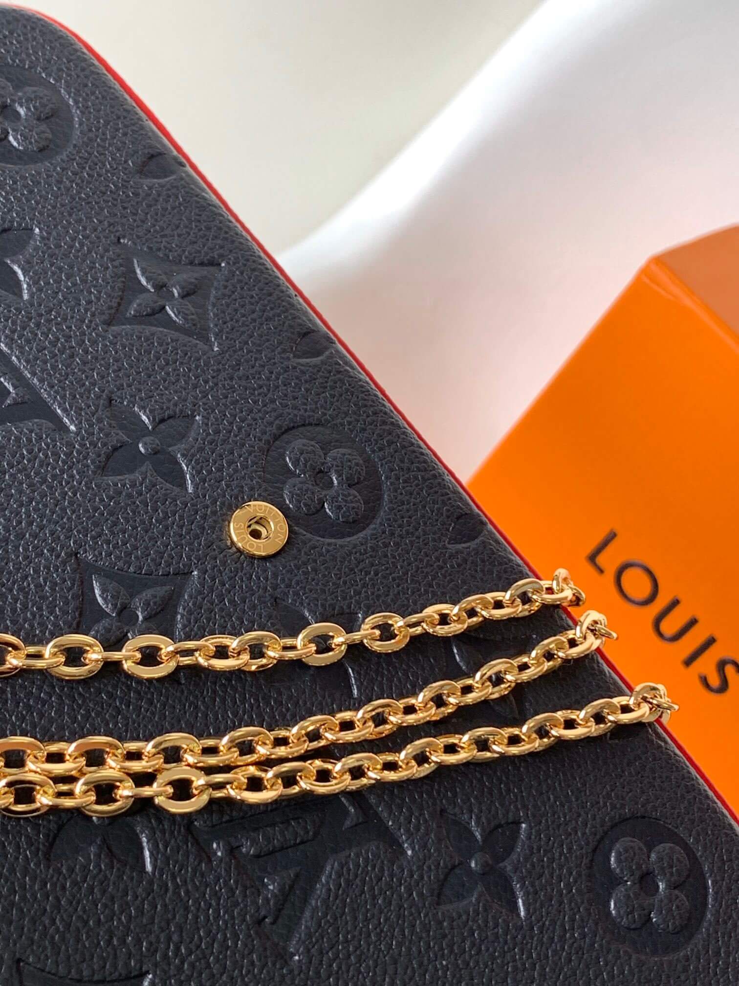 Louis Vuitton LV Monogram Empreinte Pochette Félicie Chain Wallet M82477 Black M63700 Red M82363 Cream M83589 Beige M82609 Navy Blue M64099 Marine Blue - Image 53