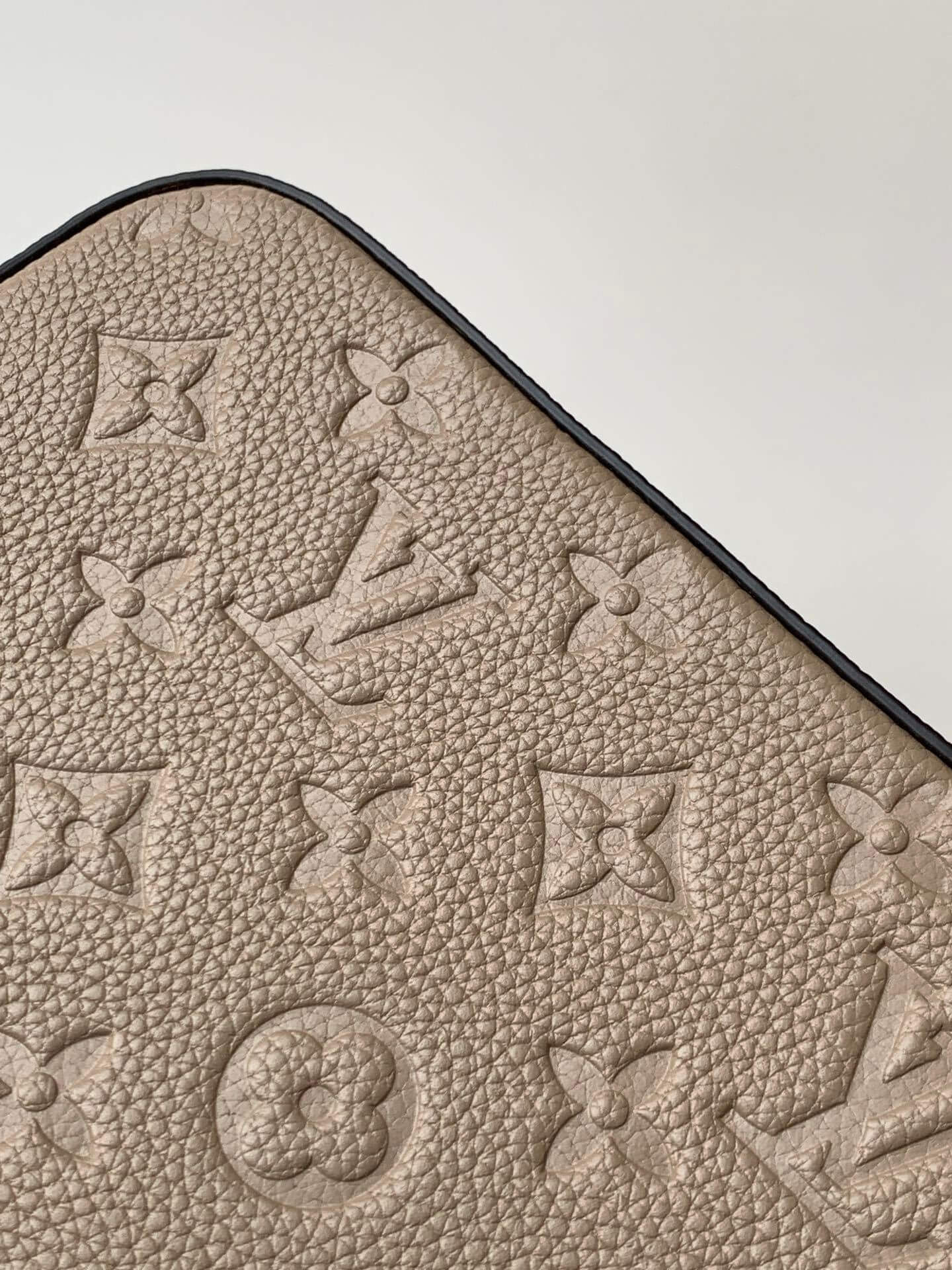 Louis Vuitton LV Monogram Empreinte Pochette Félicie Chain Wallet M82477 Black M63700 Red M82363 Cream M83589 Beige M82609 Navy Blue M64099 Marine Blue - Image 35