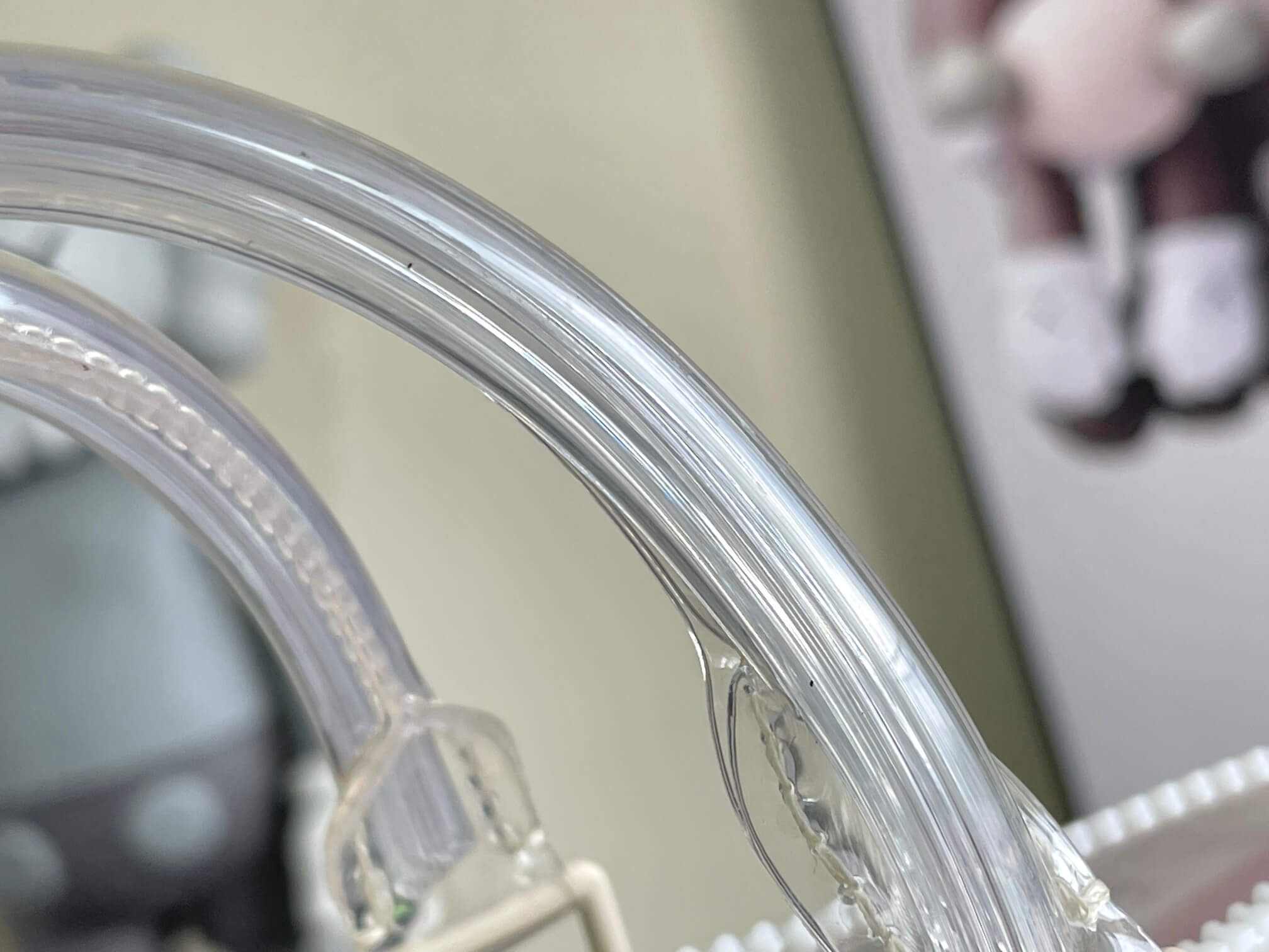 Louis Vuitton LV Monogram Iridescent PVC trim Prism Keepall Bandoulière 50 Travel Shoulder Bag M53271 Transparent - Image 7