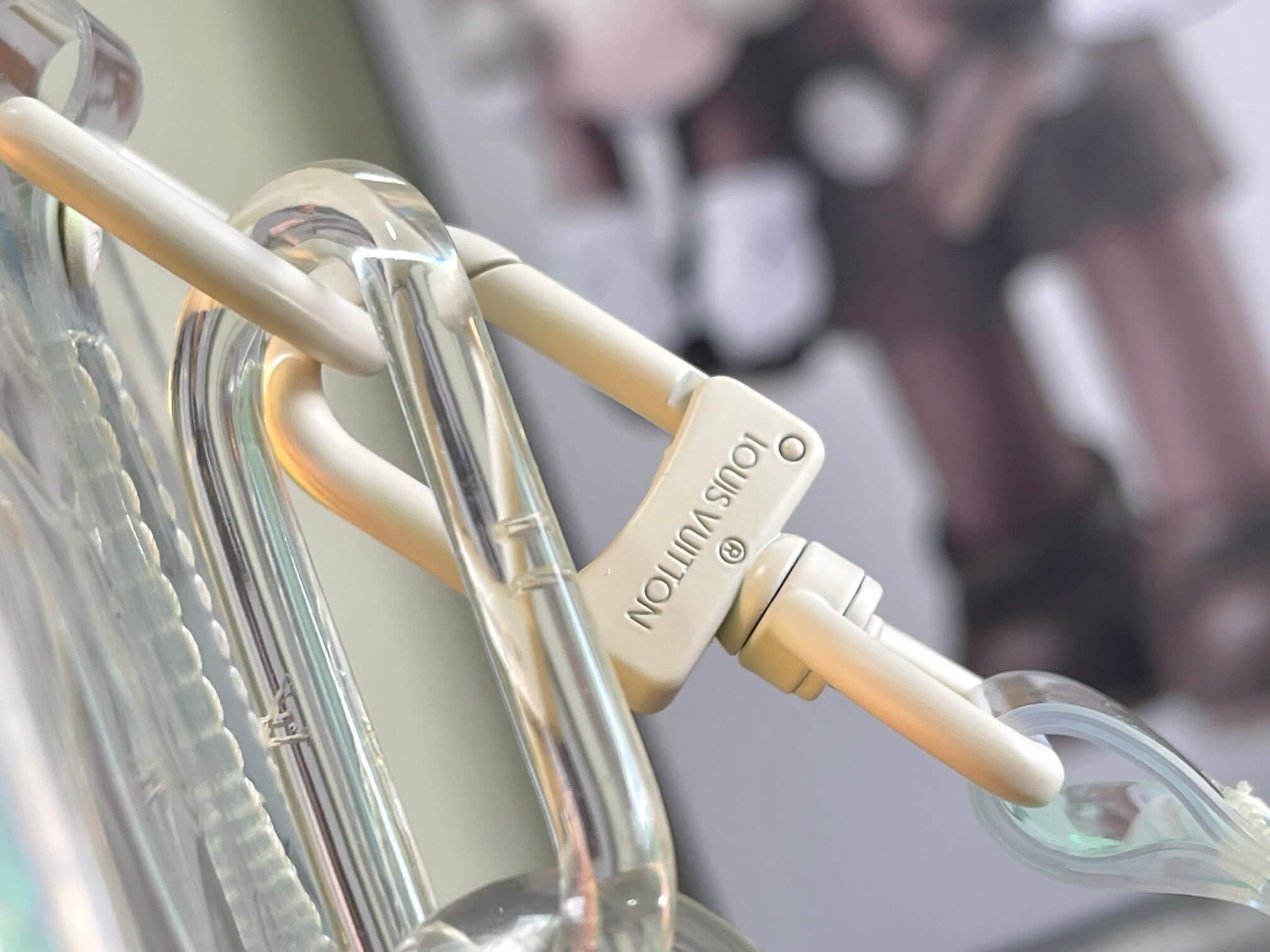 Louis Vuitton LV Monogram Iridescent PVC trim Prism Keepall Bandoulière 50 Travel Shoulder Bag M53271 Transparent - Image 6